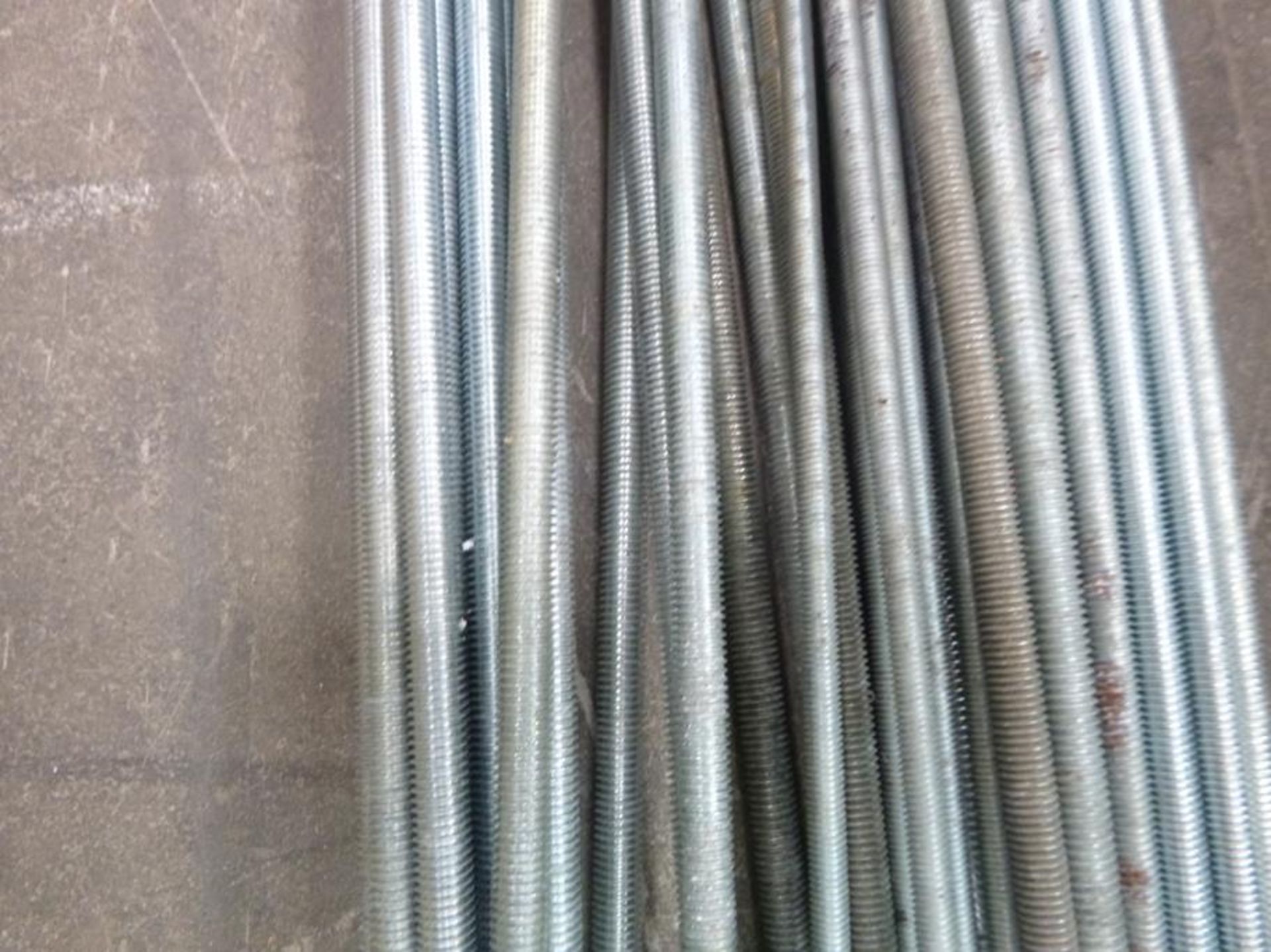 Assorted Galvanised Threaded Bar - Image 2 of 2