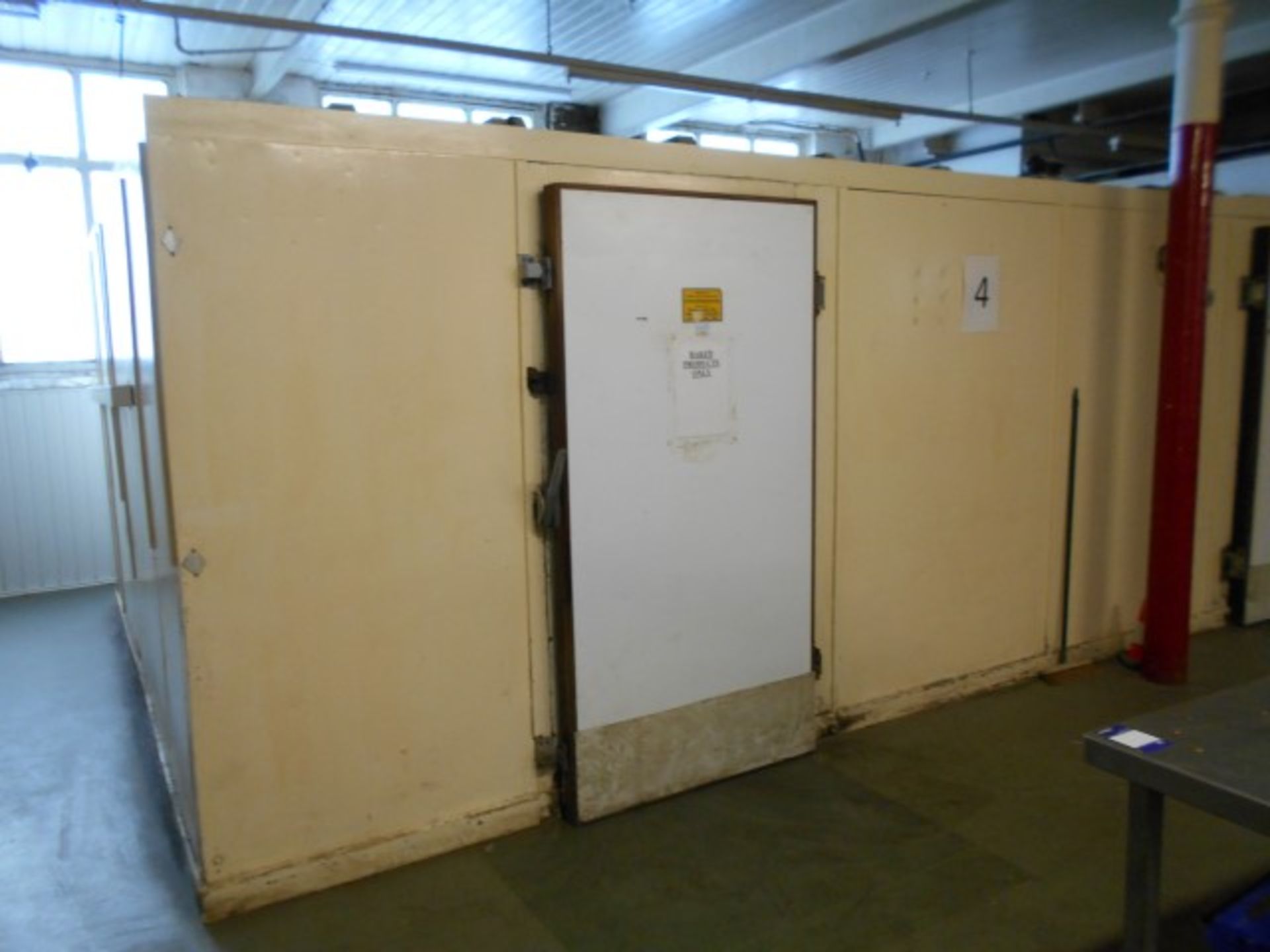 Built In Fridges, buyer to dismantle, method state - Image 2 of 6