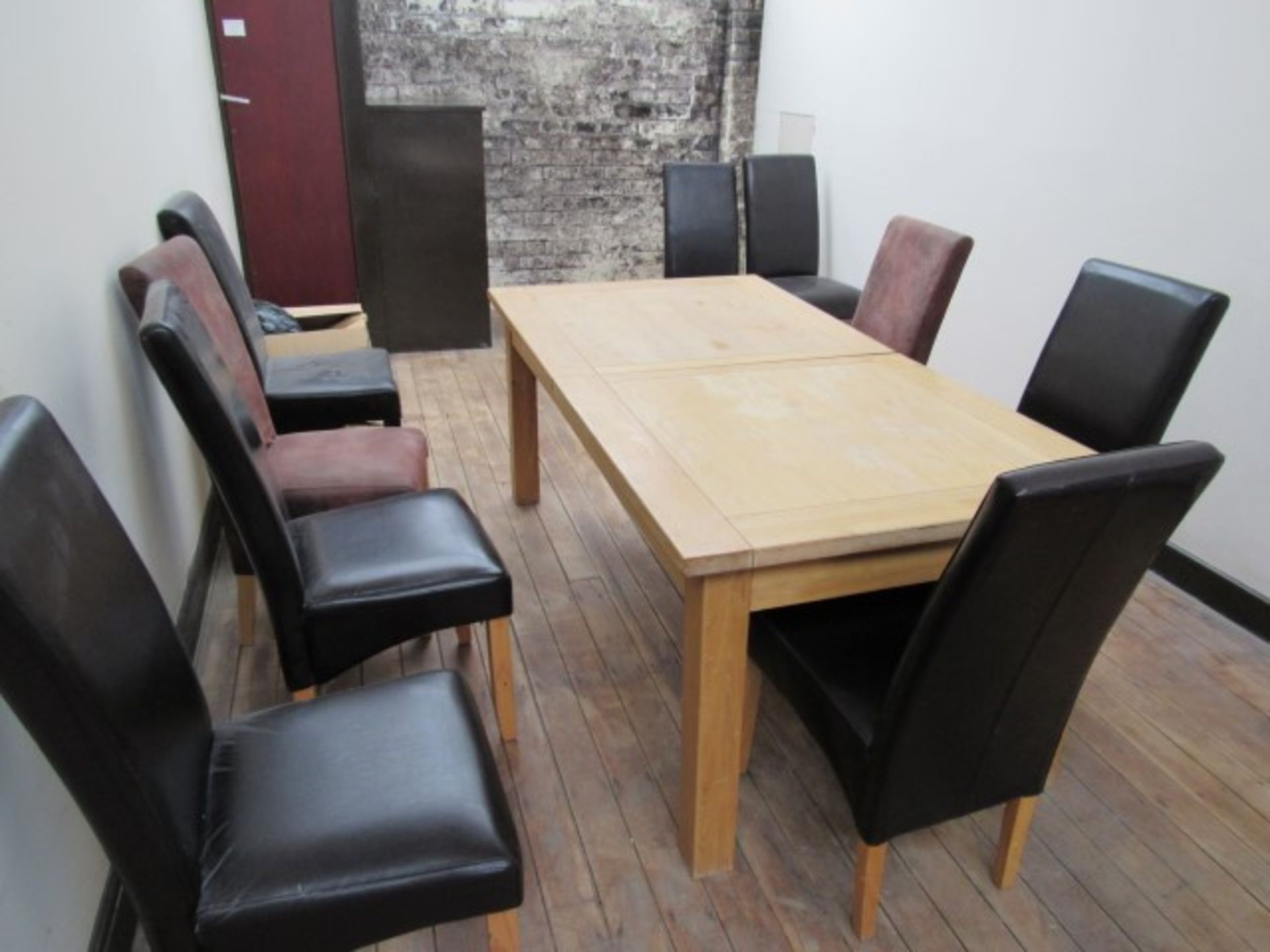 Oak Effect Dining Room Table with 9 Various Leathe - Image 3 of 4