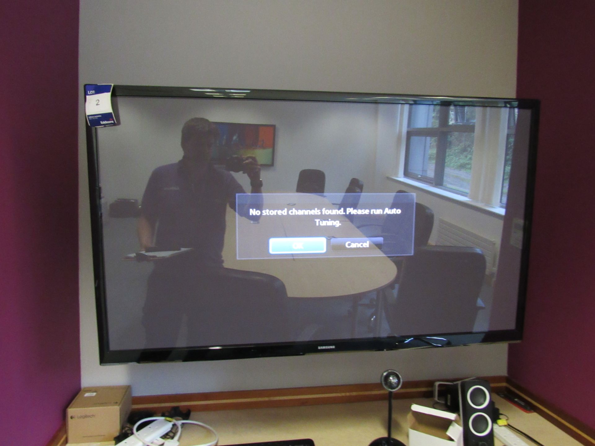 Samsung PS51F4500, 51 Inch Plasma Display with Wall Mount, Logitech Conference Camera and Speakers - Image 5 of 9