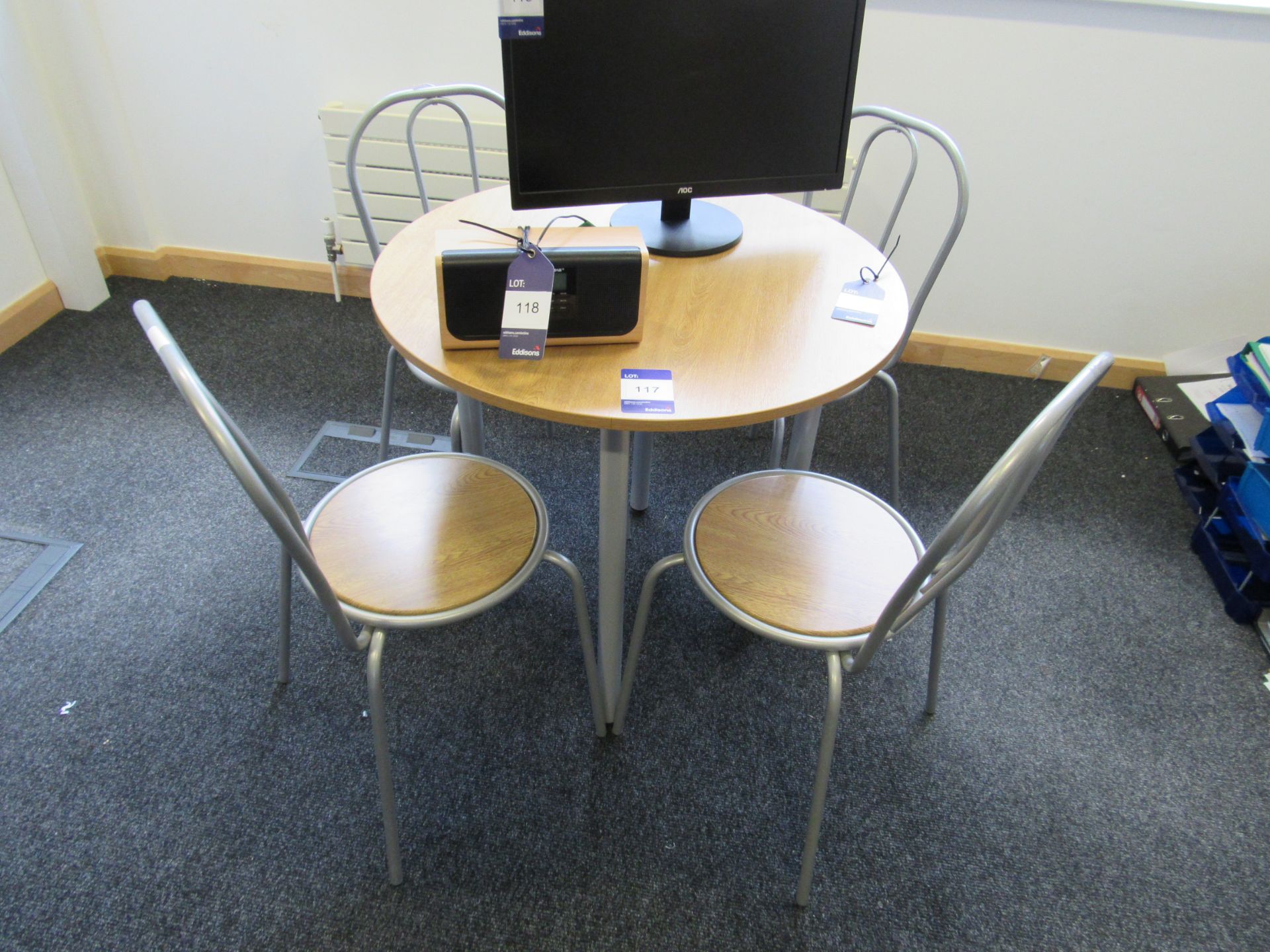 Table with 4 Chairs