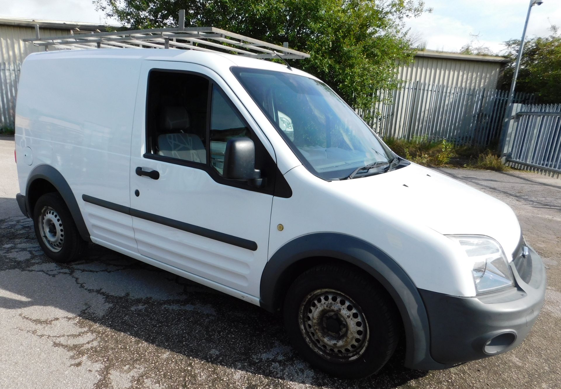 Ford Transit Connect 75 T200, Registration LC60 OF