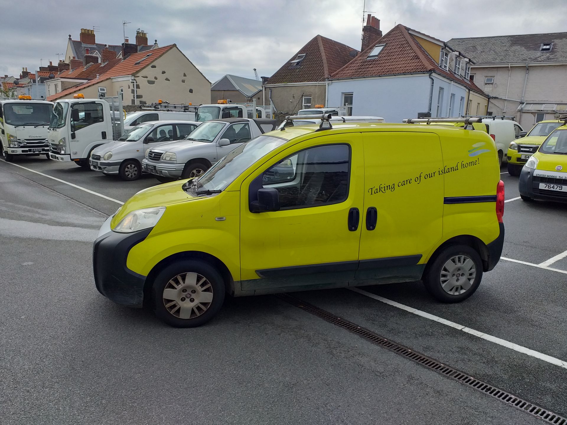 Fiat Fiorino Cargo Petrol Van 15976 - Image 2 of 7