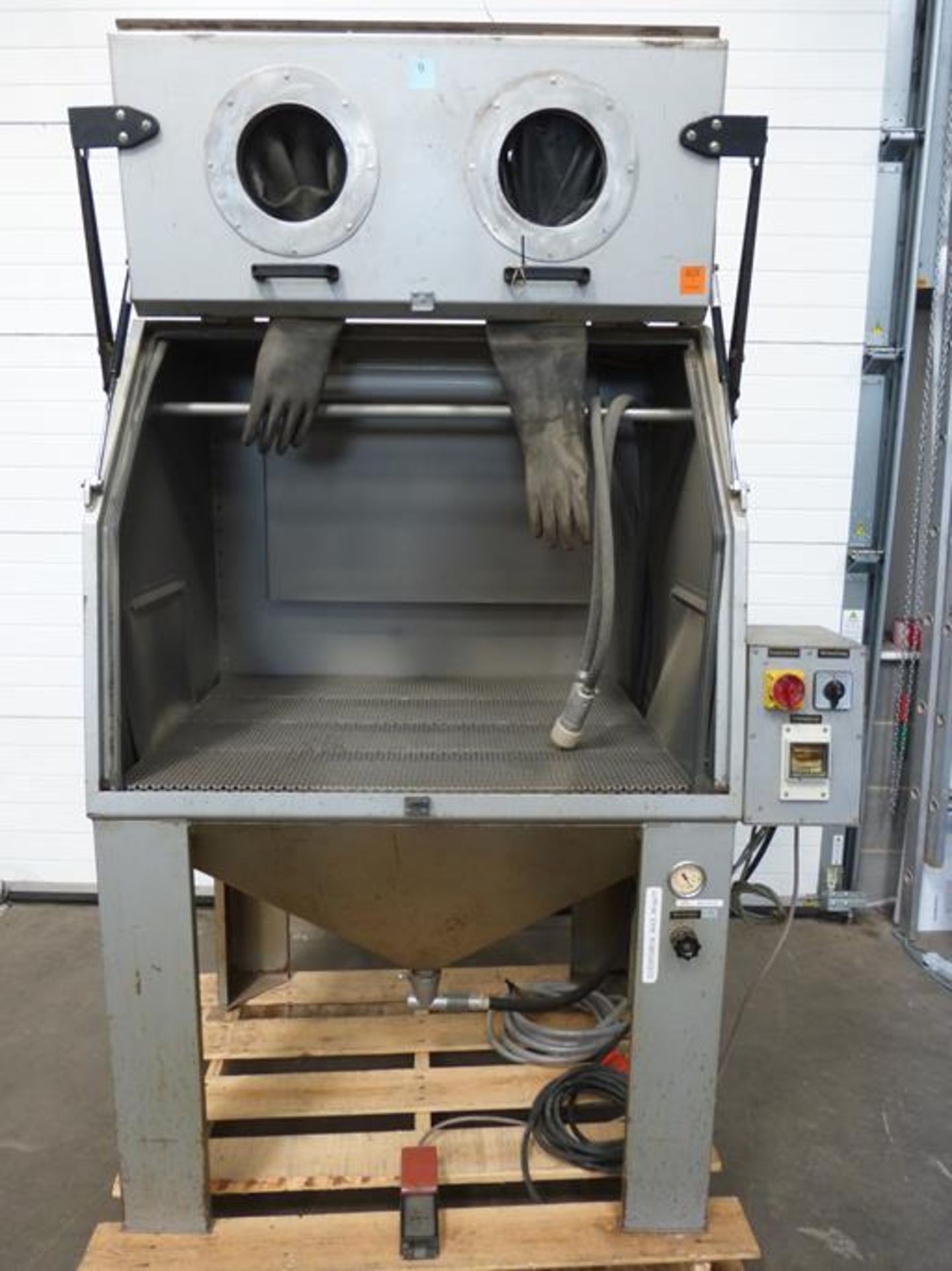 Strahltechnik TR 110 Injector Blasting System - Image 8 of 13