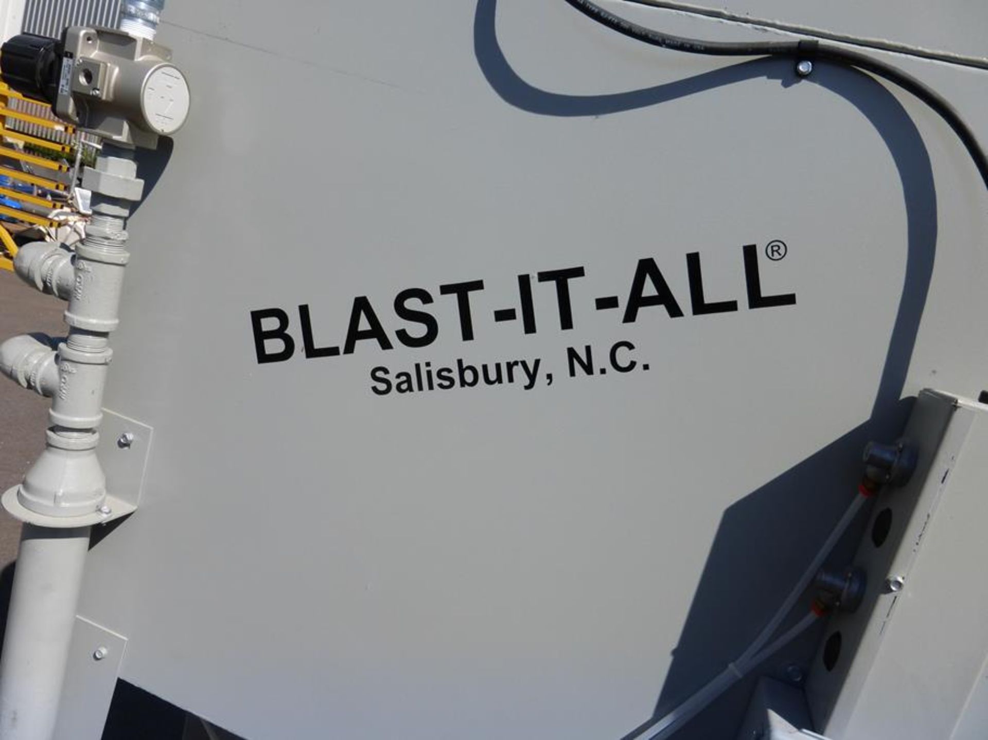 Blast It All Blast Cabinet with M-2 400 CFM DC dust collector - Bild 9 aus 14