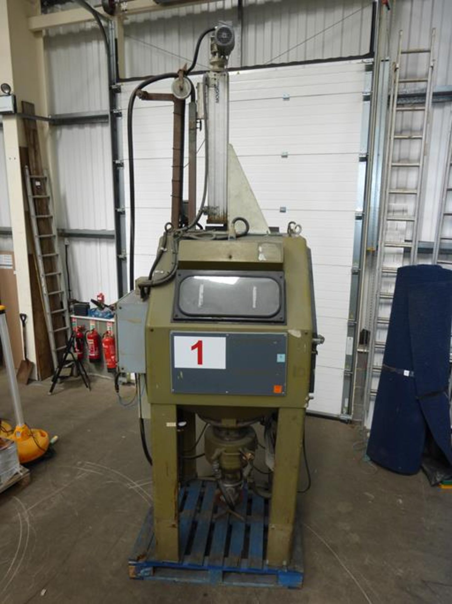 Semi-Automatic Vacu-Blast Abrasive Blasting Machine - Image 2 of 12