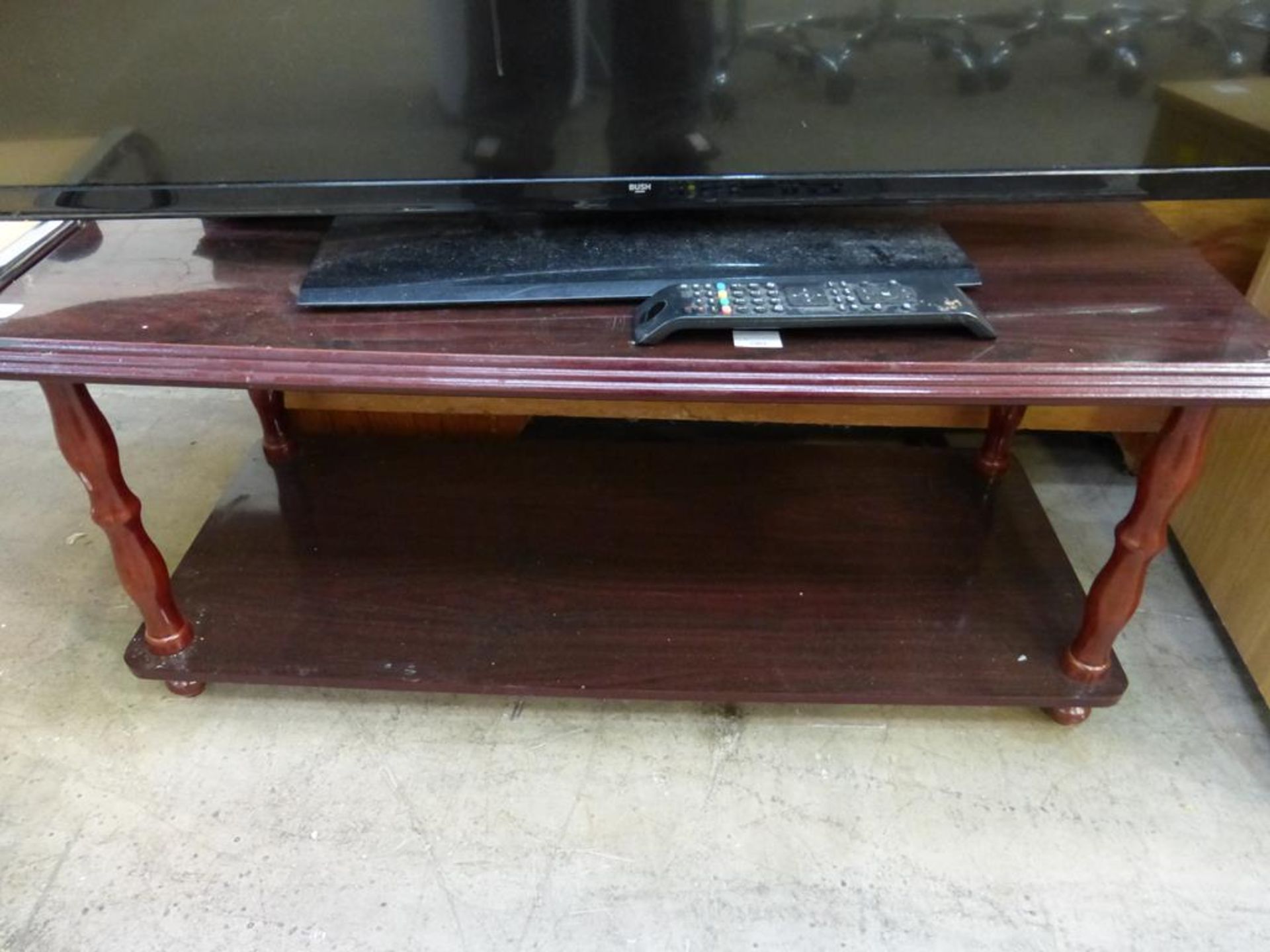 A Light Wood Effect Blanket Box and Two Tier Coffee Table - Image 3 of 3