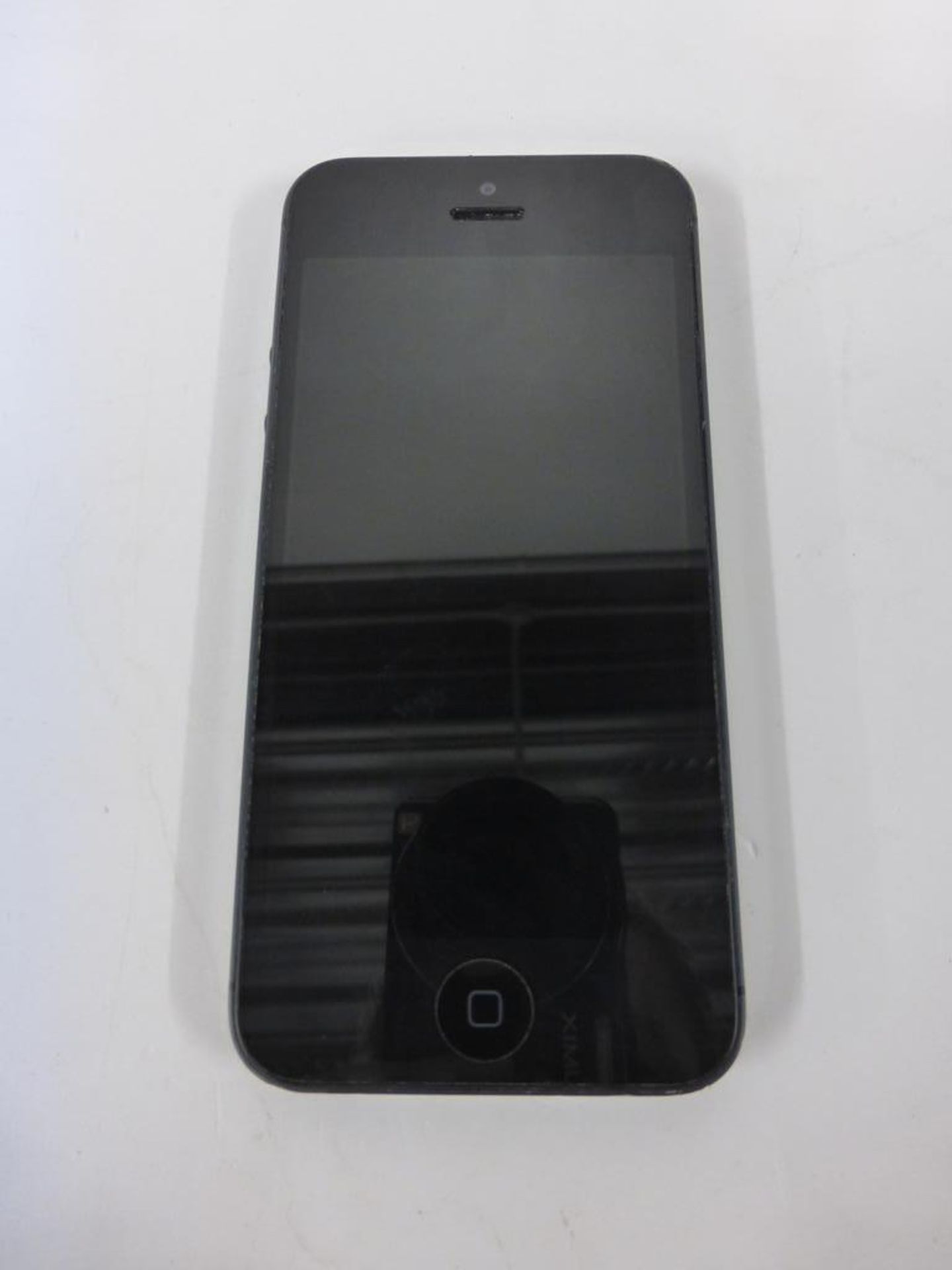 Apple iPhone 5 16GB - Image 2 of 4