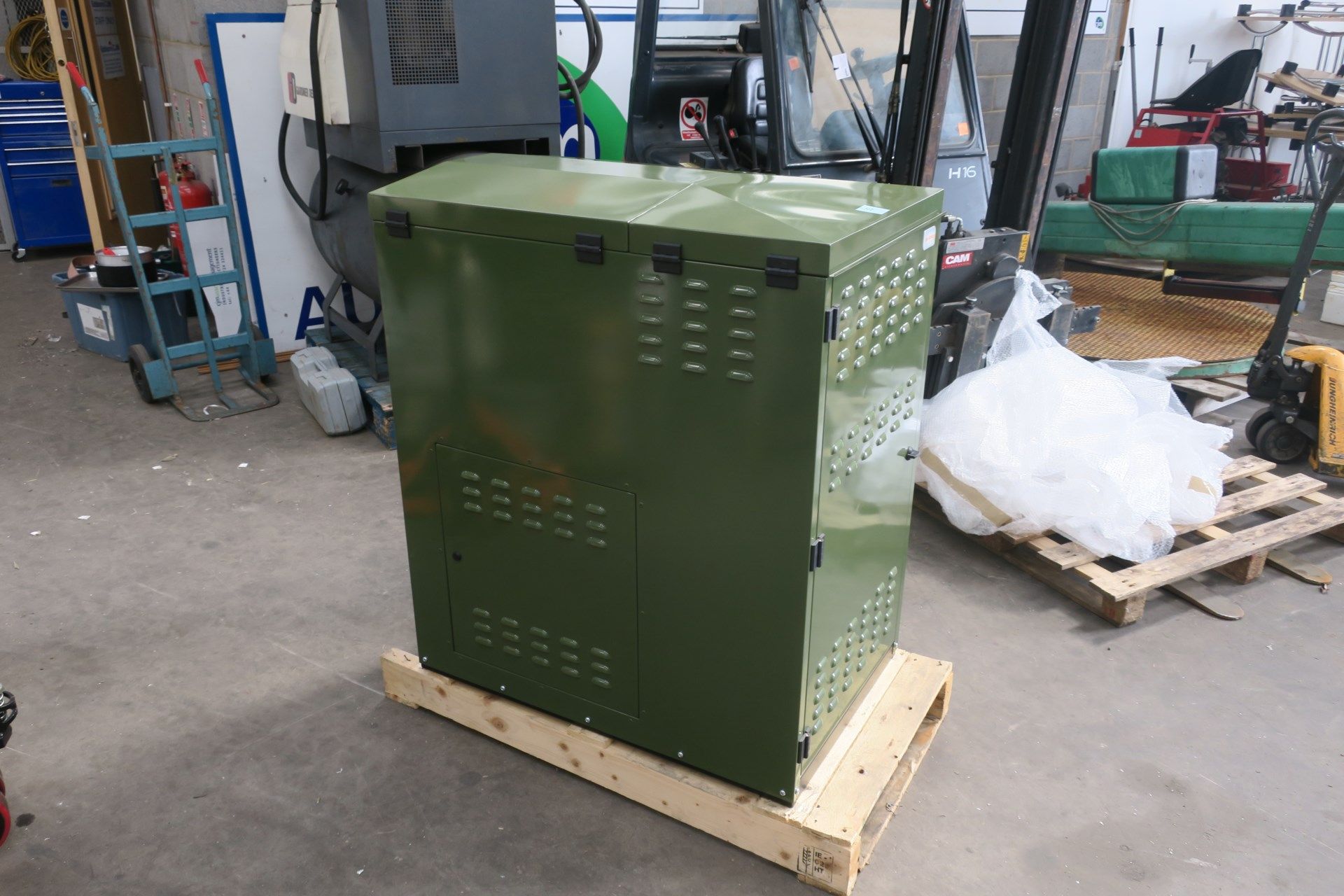 New & Unused Bio-Flame 15 'S' Wood Pellet Boiler - Image 4 of 17