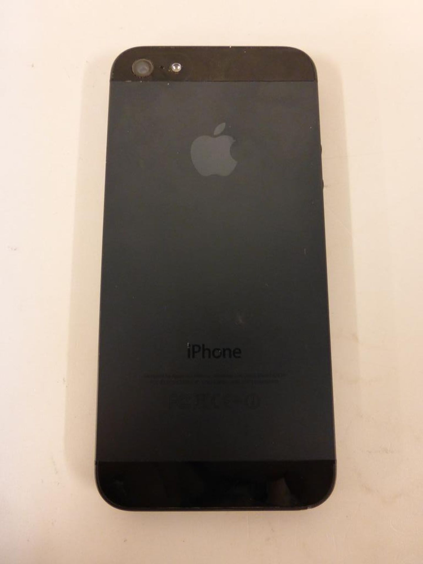 Apple iPhone 5 16GB - Image 3 of 4