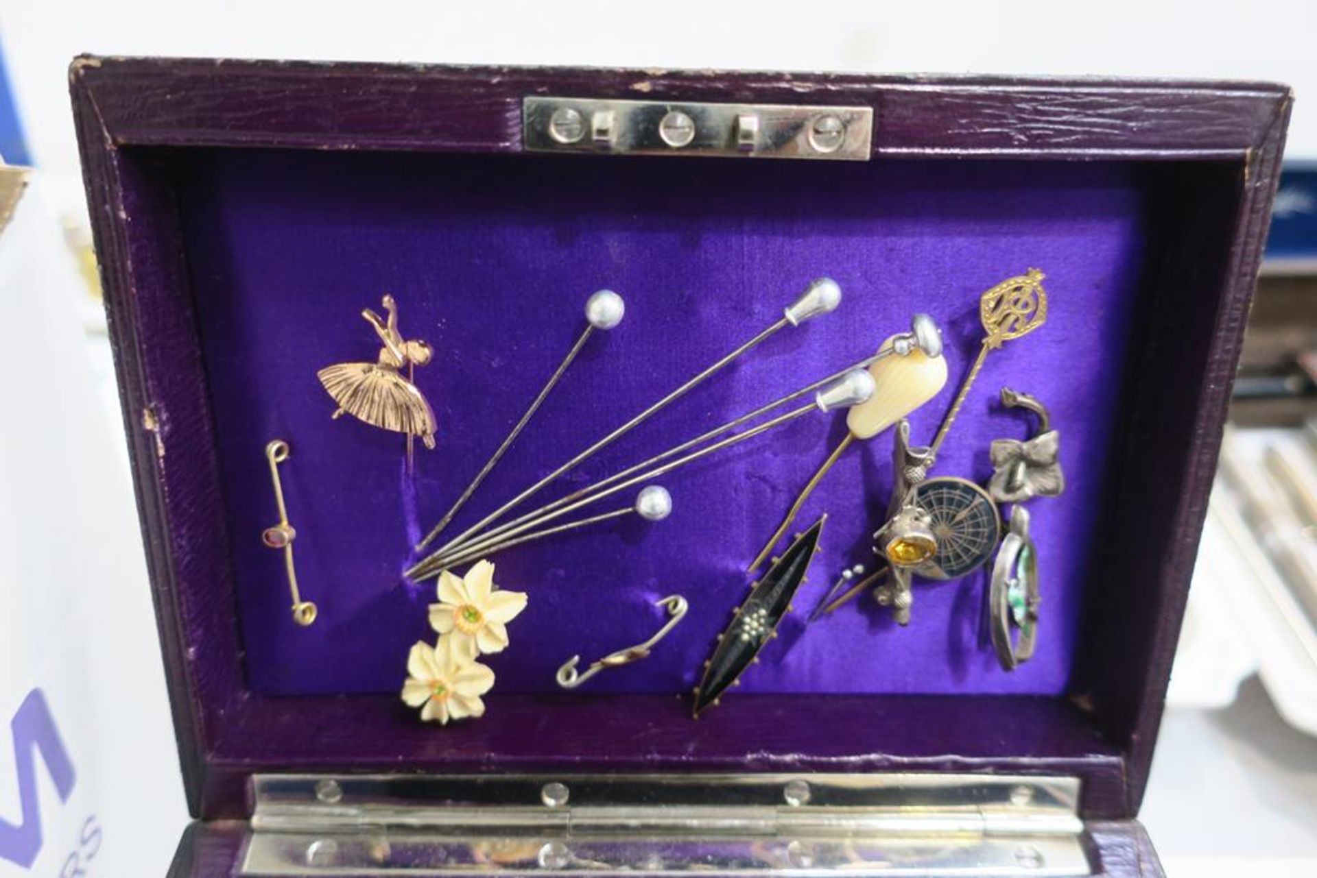 A collection of Victorian Jewellery - Image 2 of 2