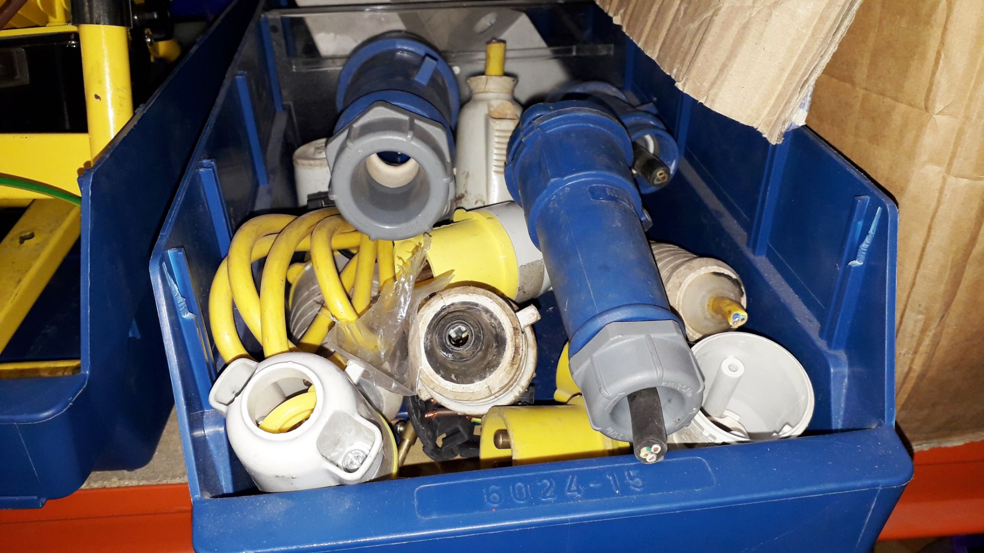 Contents of 2 Shelves to contain Quantity of cable reels, site lights and various consumables - Image 3 of 4