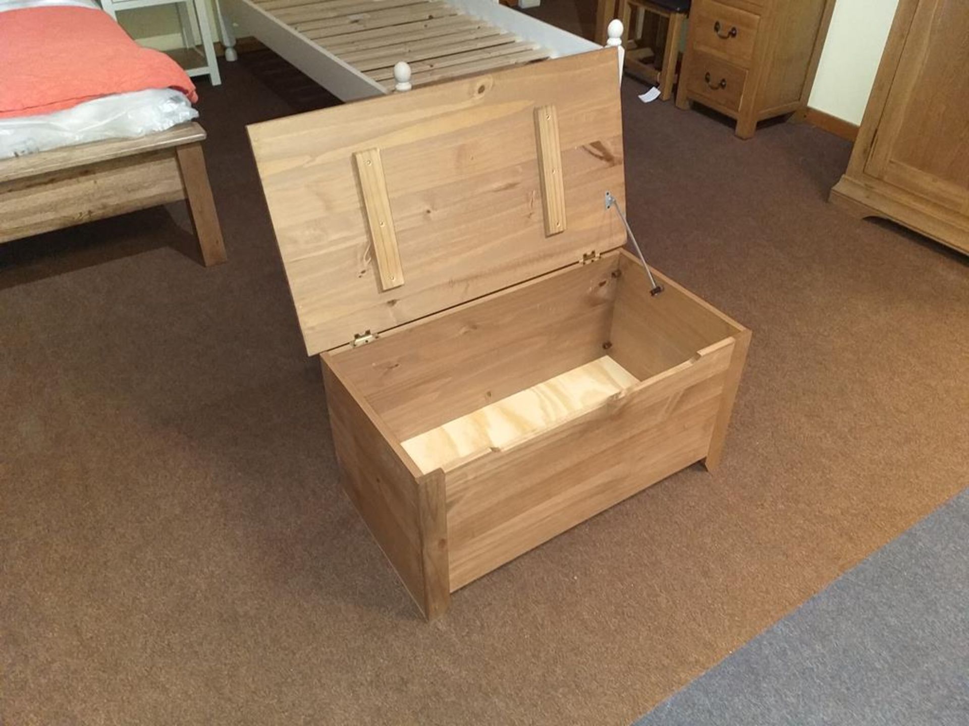 A Pine Blanket Box - Image 2 of 2