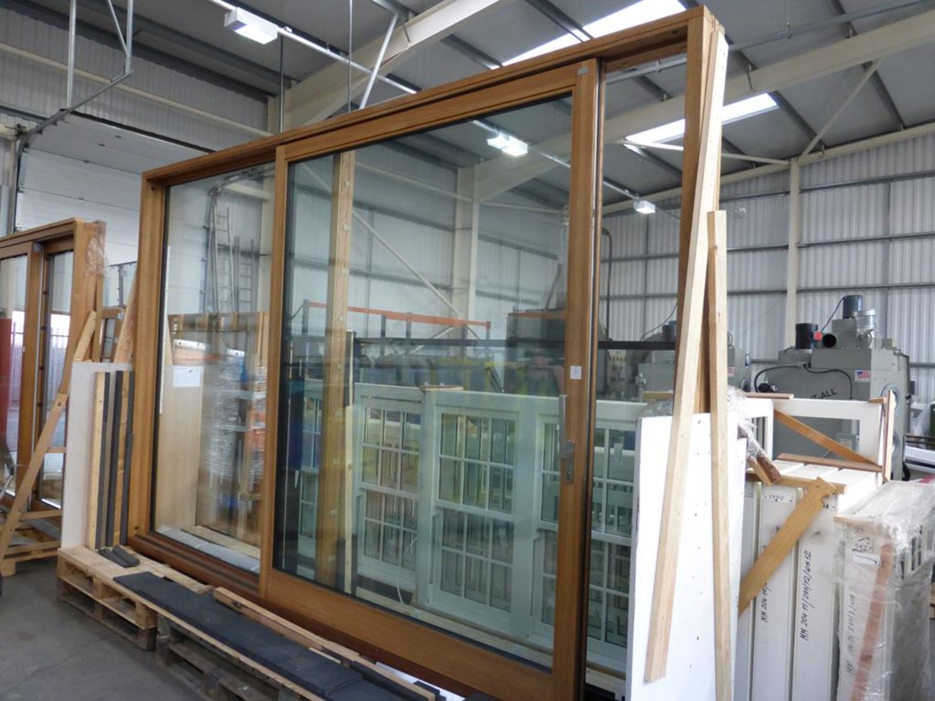 Hajon Large Lift and Slide Door - Image 2 of 10