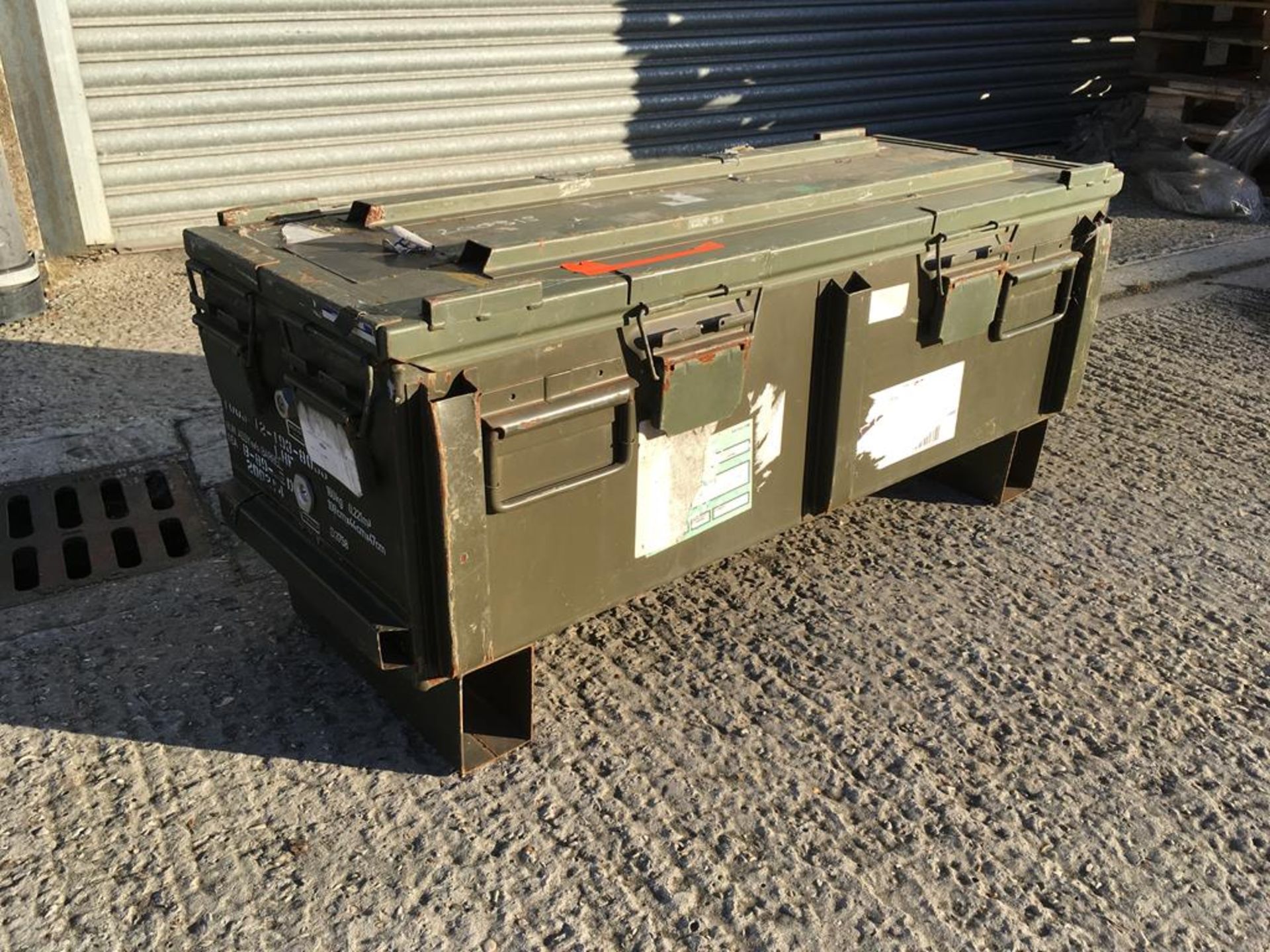 LARGE EX NATO AMMUNITION CASE WITH LIFT OUT INTERNAL FRAME