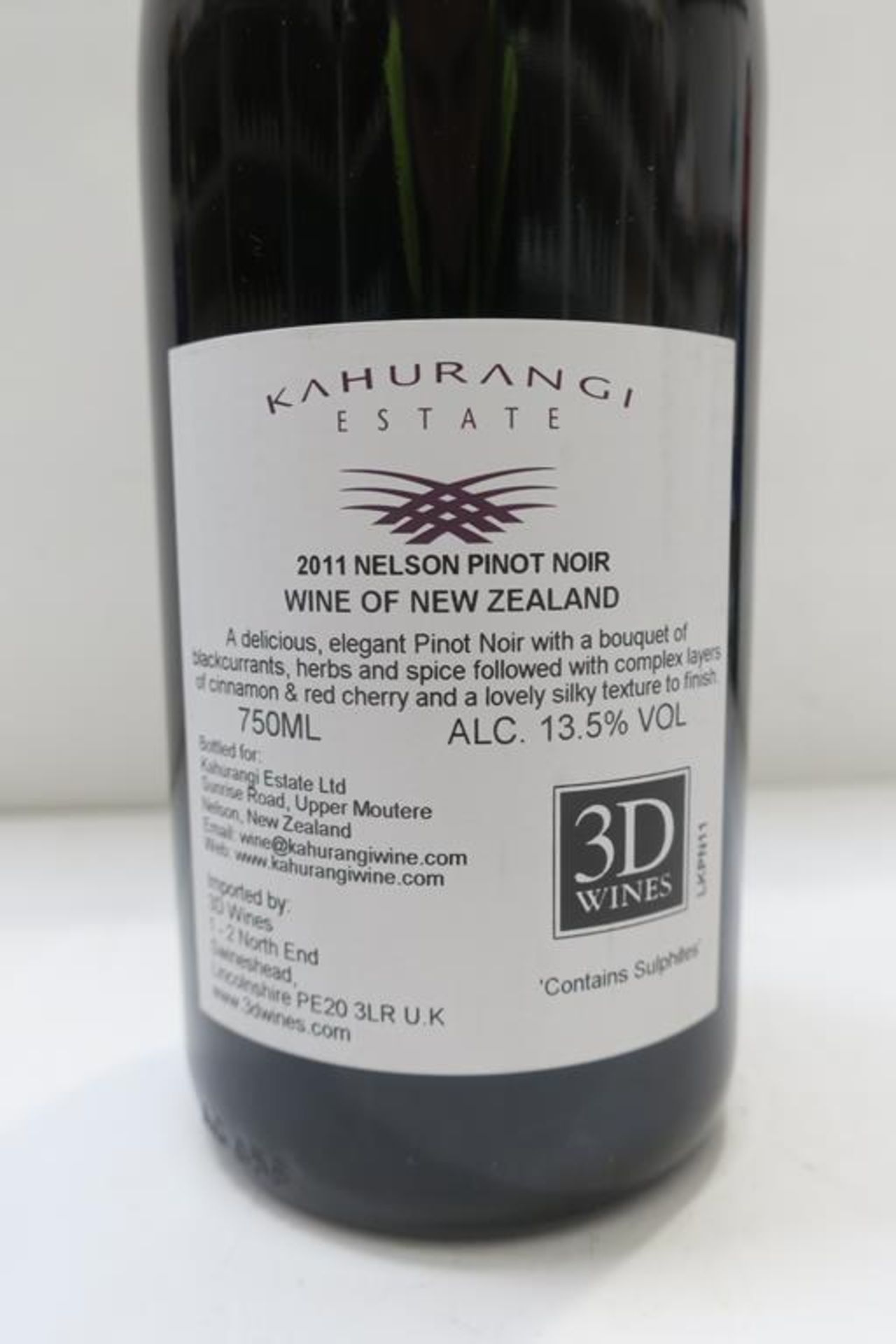 12 x Bottles of Kahurangi Estate 'Pinot Noire' 2011 Red Wine - Image 2 of 2