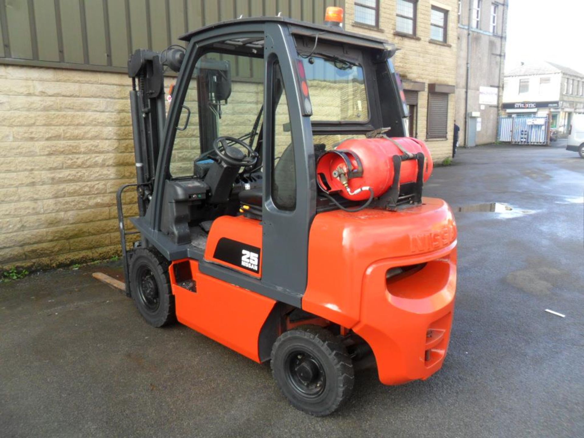 Nissan UDO2A25PQ LPG 2.5T Forklift Truck - Image 6 of 14