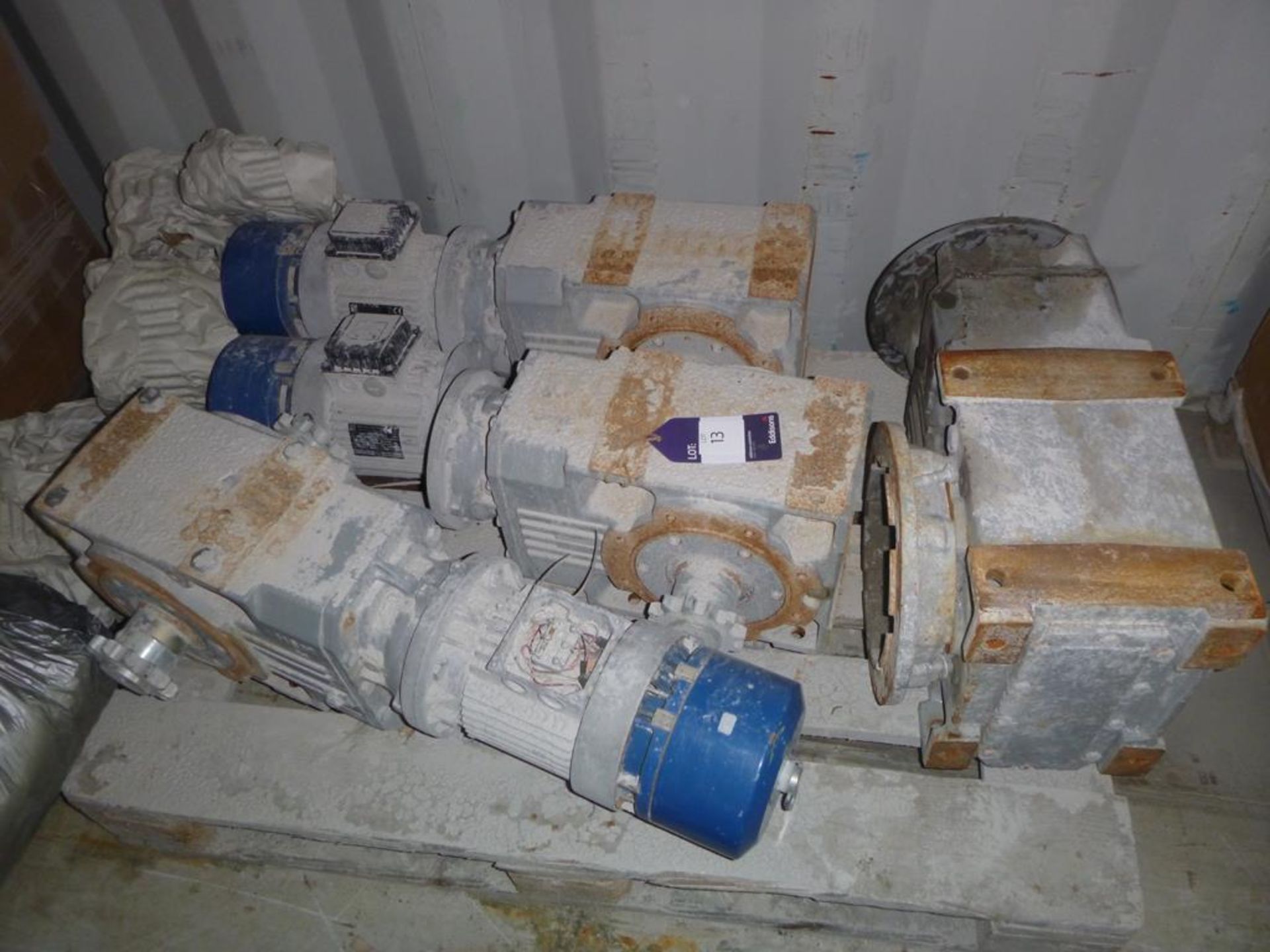 Pallet of 4 Gearboxes