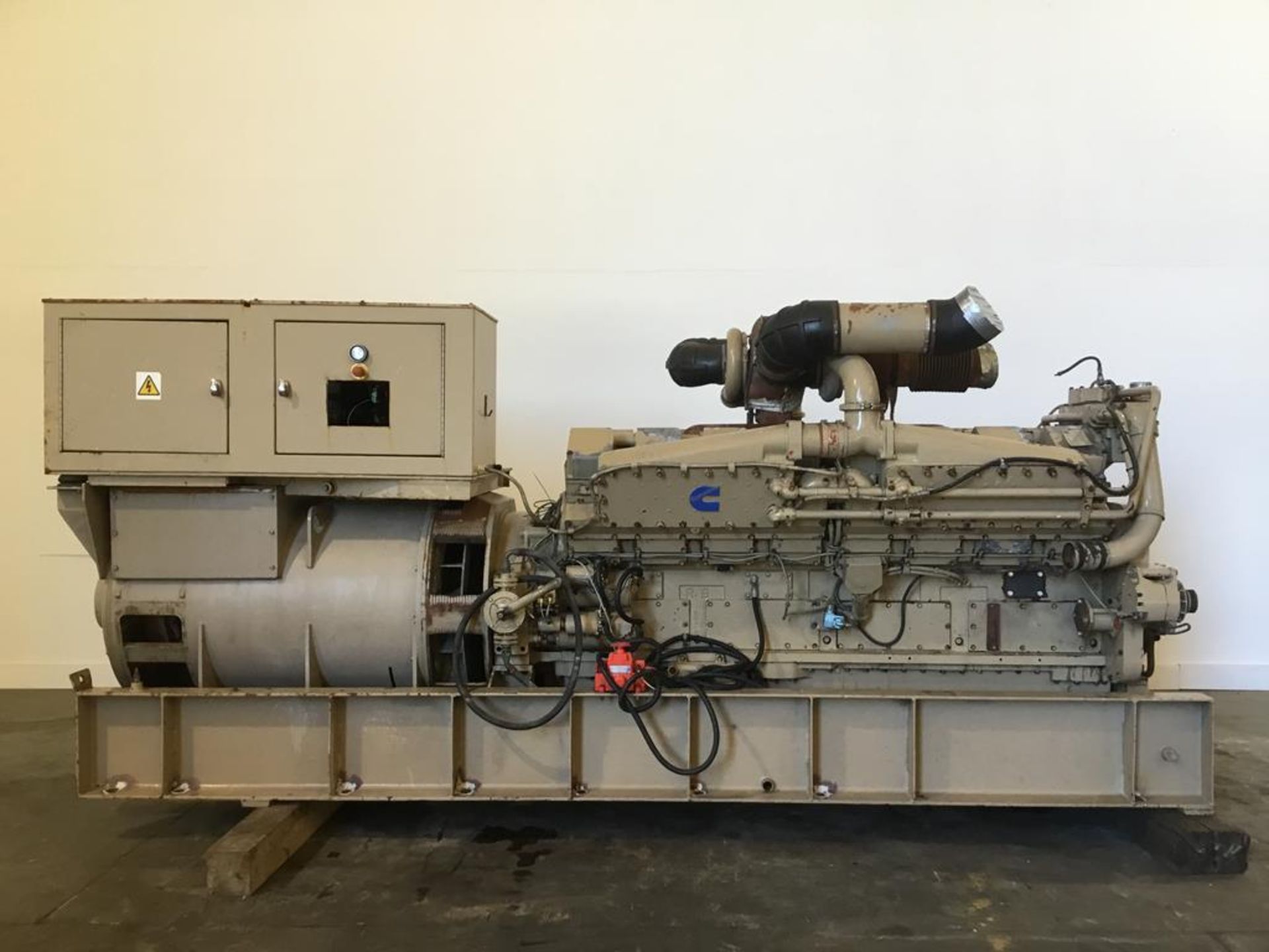 Cummins 1000Kva Diesel Generator - Image 9 of 11