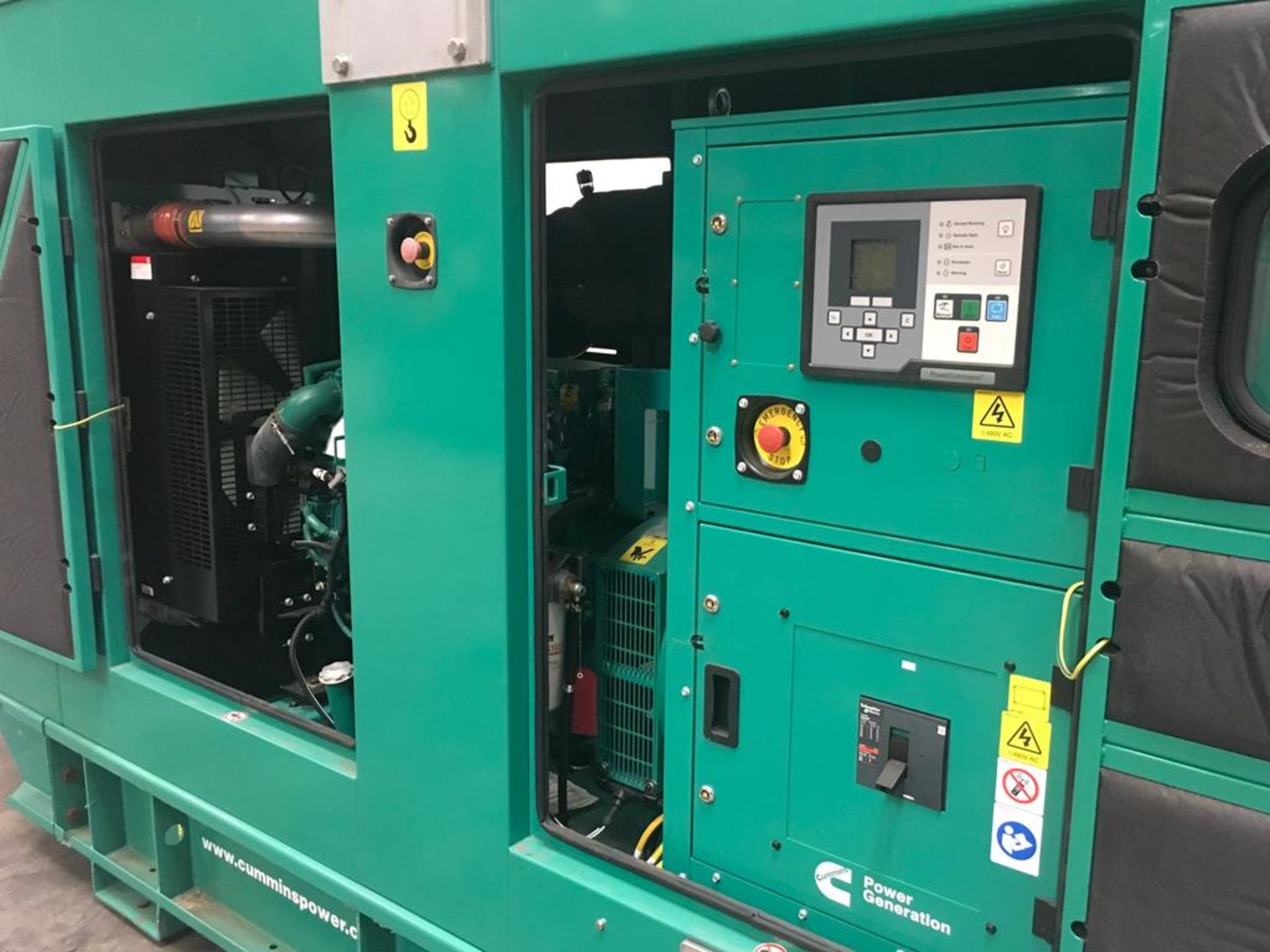 Cummins 220Kva (CD220D5E) Diesel Generator - Image 3 of 11