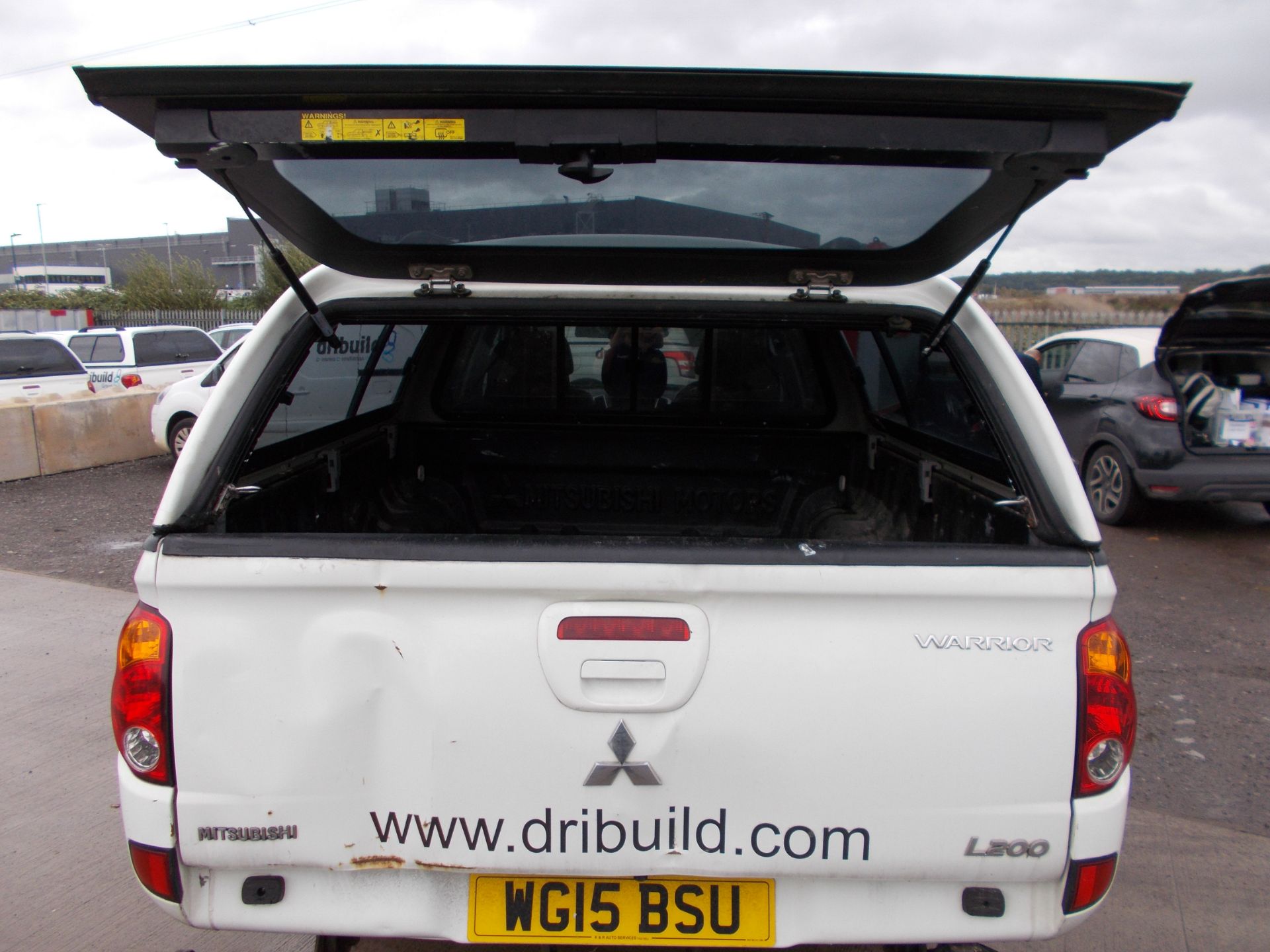 Mitsubishi L200 Warrior LB DCB DI-D 4x4 A Pick Up, registration WG15 BSU, first registered 8 May - Image 12 of 16