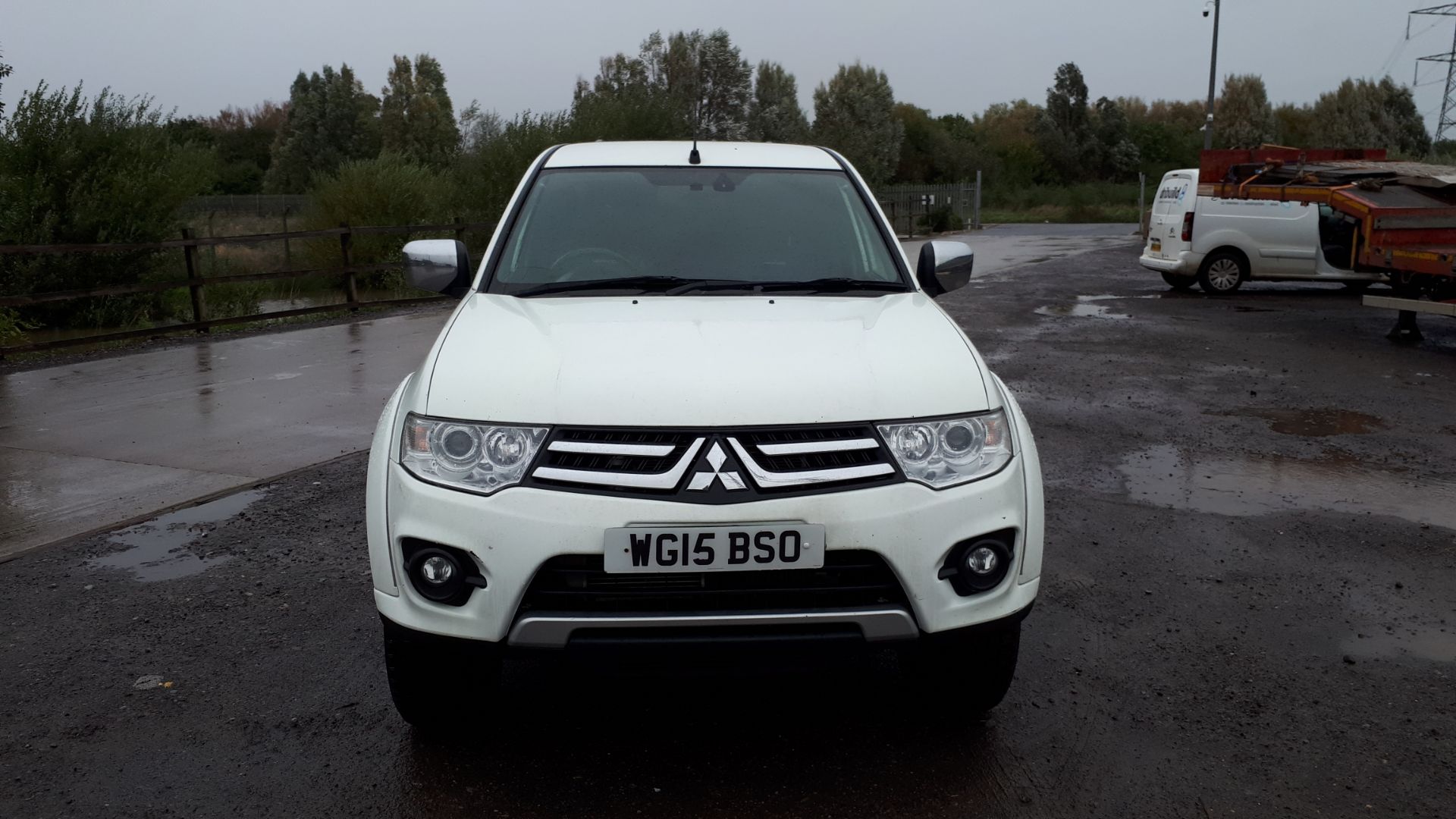 Mitsubishi L200 Warrior LB DCB DI_D 4x4 A Pick Up, registration WG15 BSO, first registered 13 May - Image 8 of 15