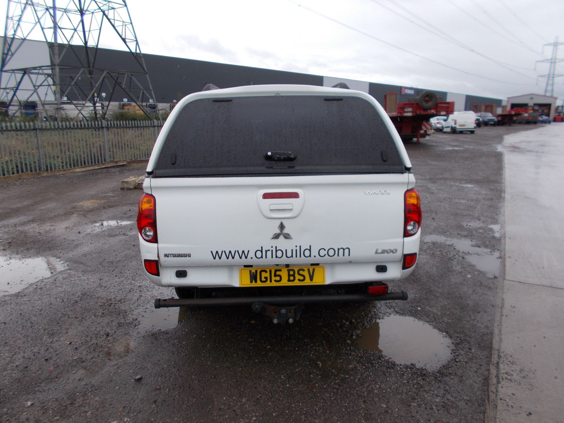 Mitsubishi L200 Warrior LB DCB DI-D 4x4 A Pick Up, registration WG15 BSV, first registered 8 May - Image 4 of 16