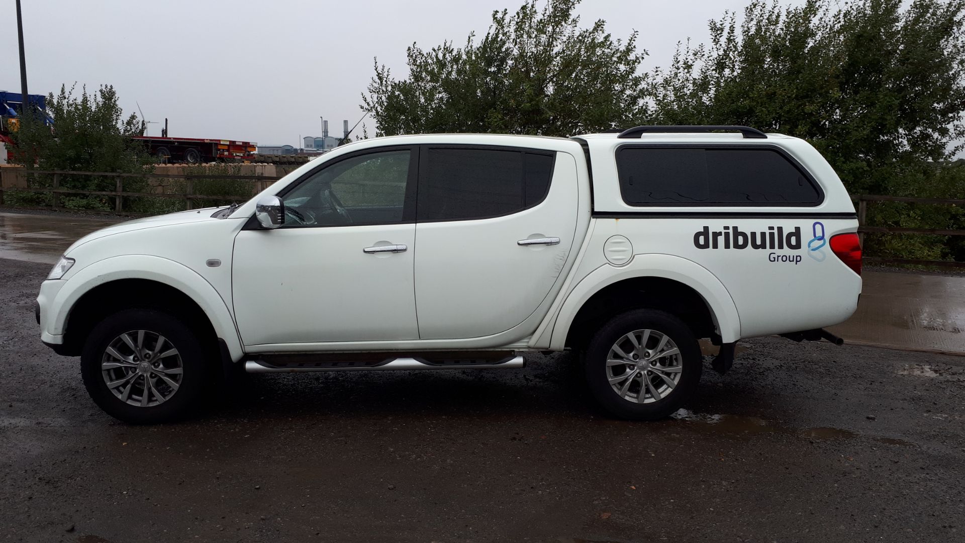 Mitsubishi L200 Warrior LB DCB DI_D 4x4 A Pick Up, registration WG15 BSO, first registered 13 May - Image 2 of 15