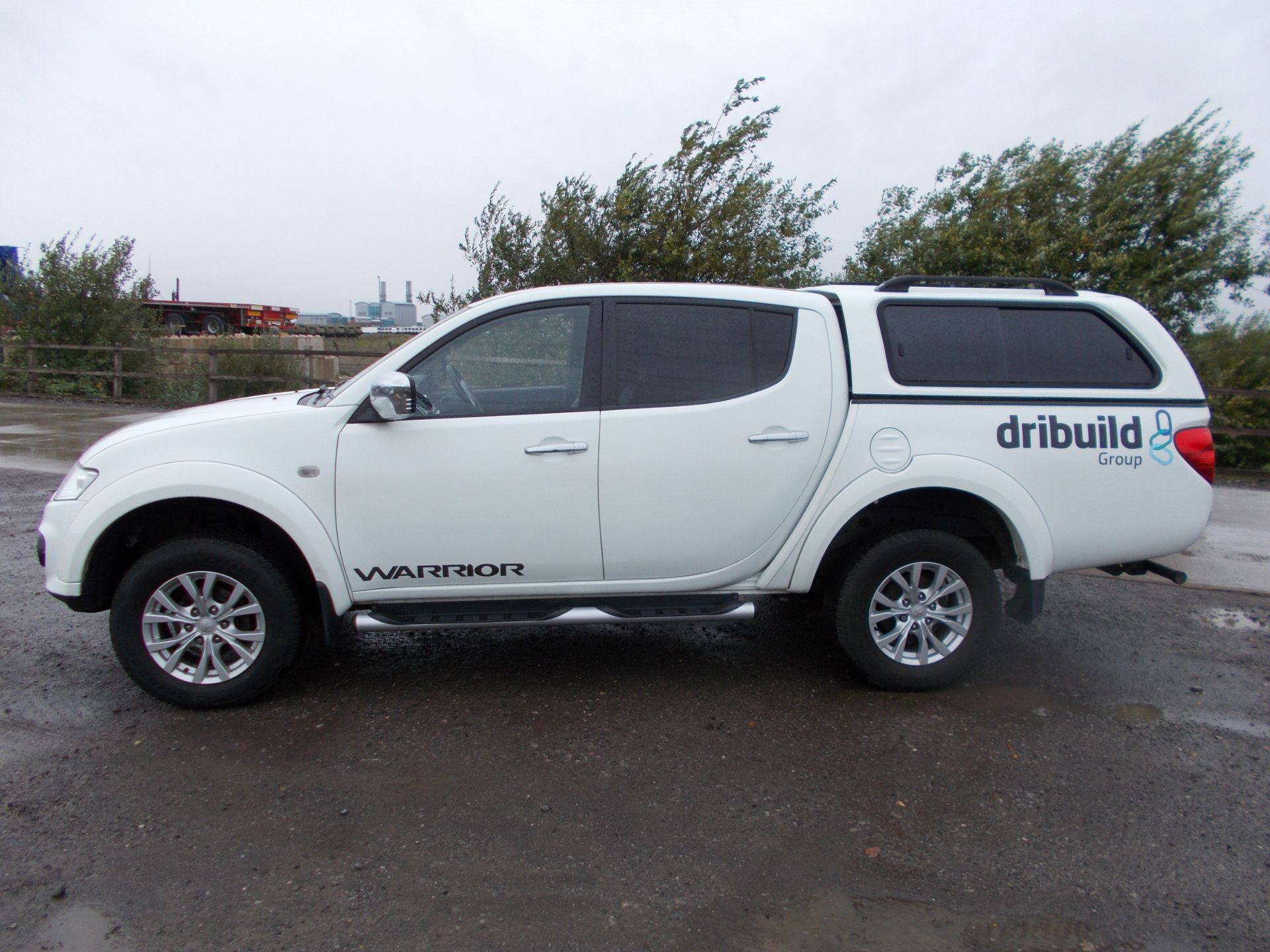 Mitsubishi L200 Warrior LB DCB DI-D 4x4 A Pick Up, registration WG15 BSV, first registered 8 May - Image 2 of 16