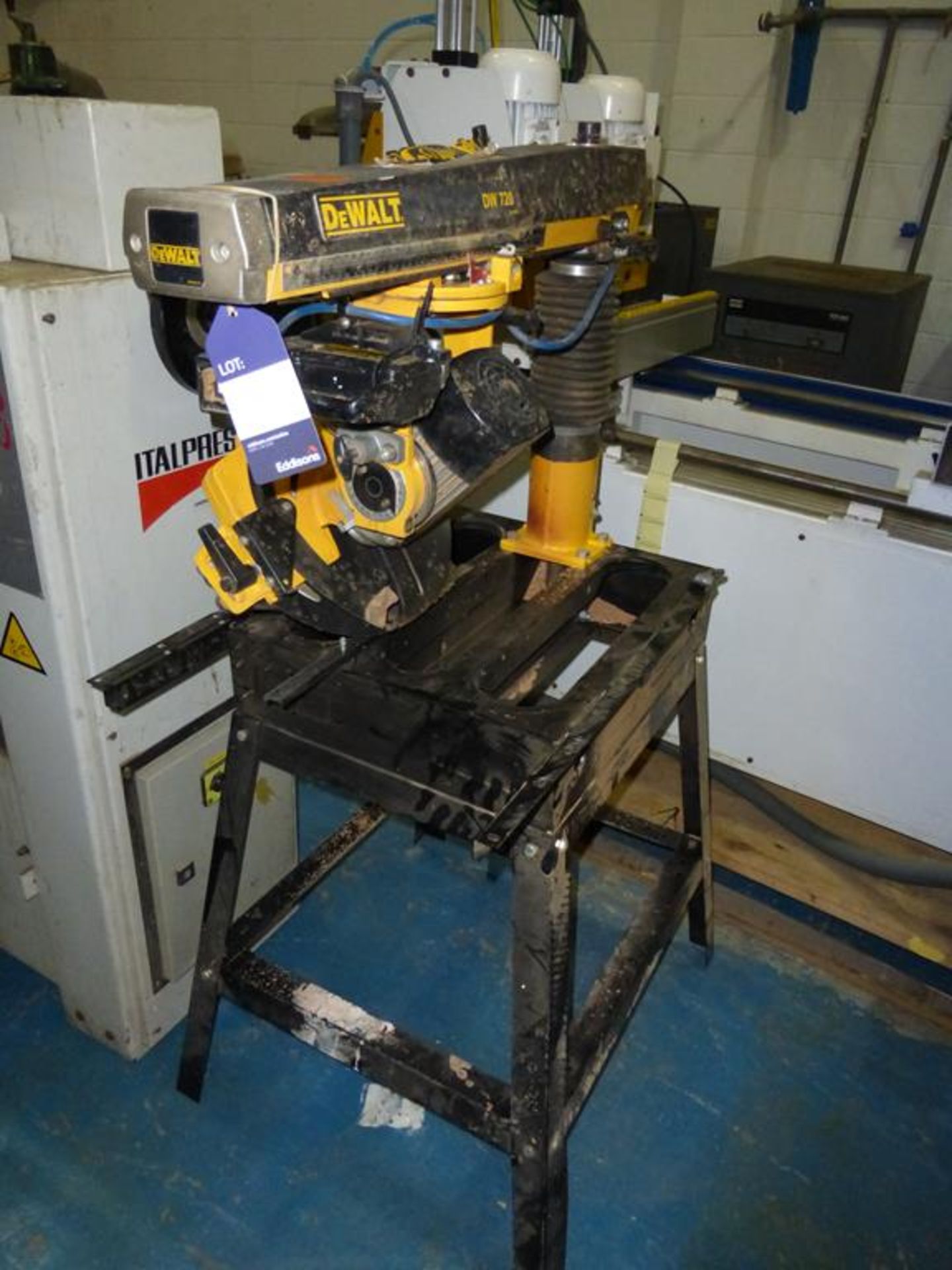 A De-Walt Crosscut Mitre Saw