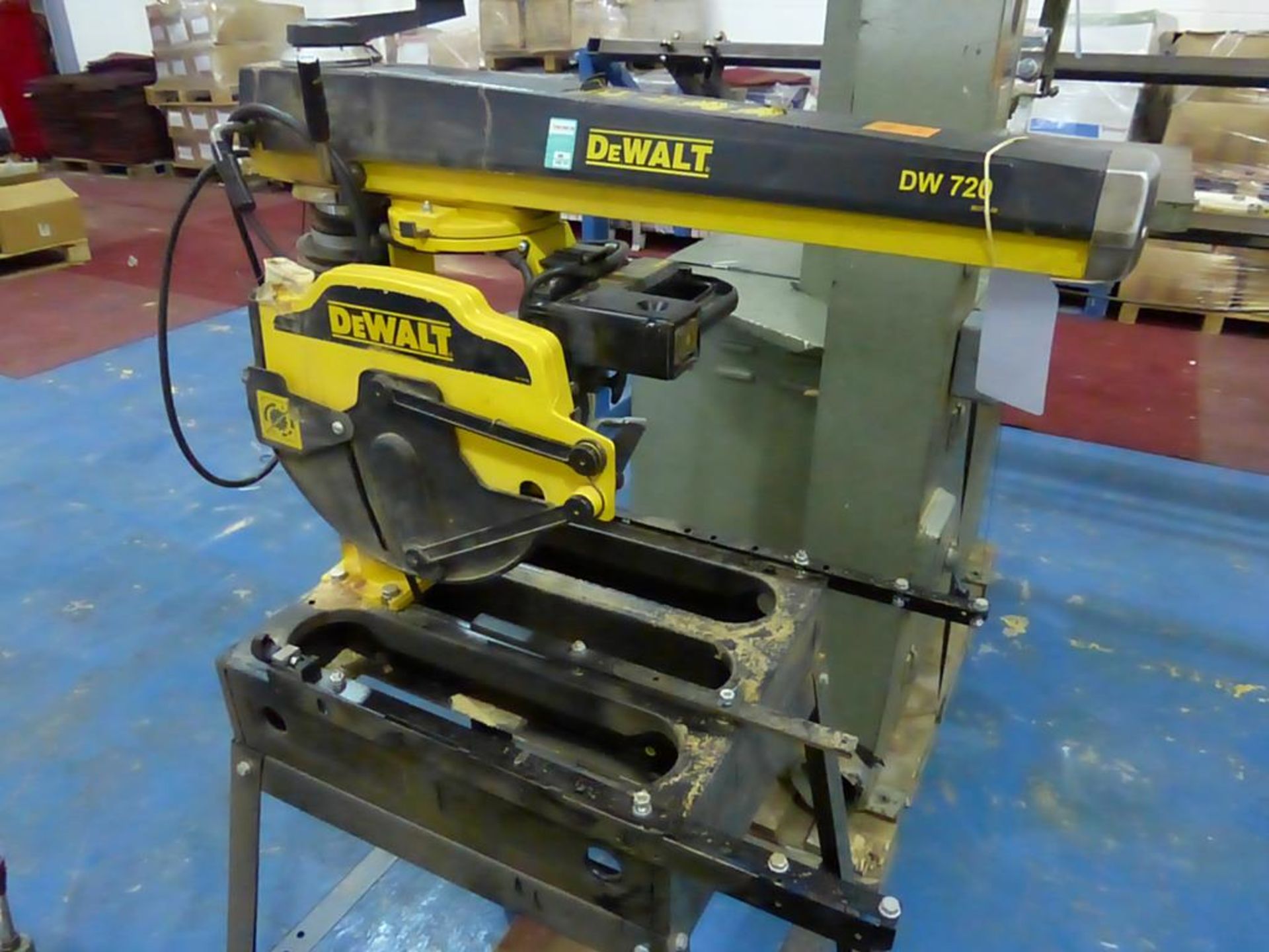 A De-Walt Crosscut Mitre Saw - Image 4 of 9