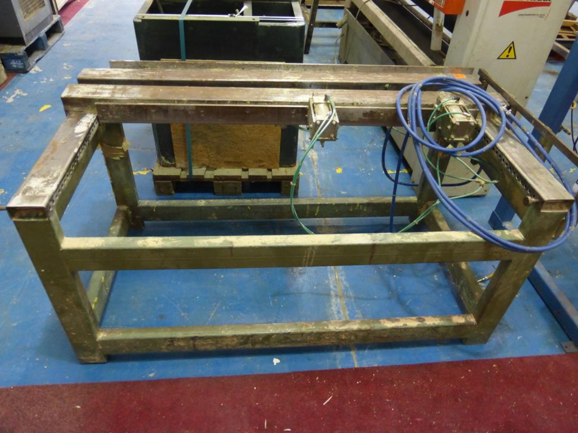 Pneumatic Clamping Table 730mm by 1630mm Bed.