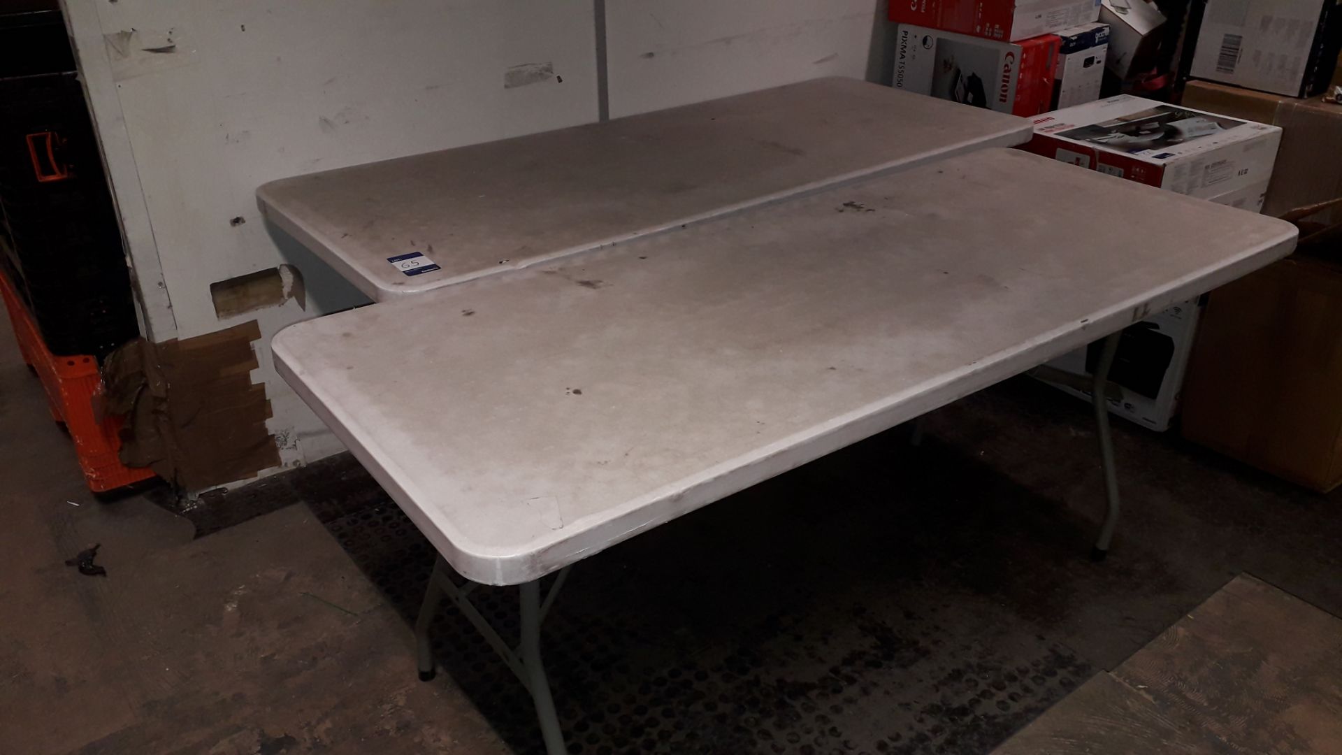 11 x Folding Tables