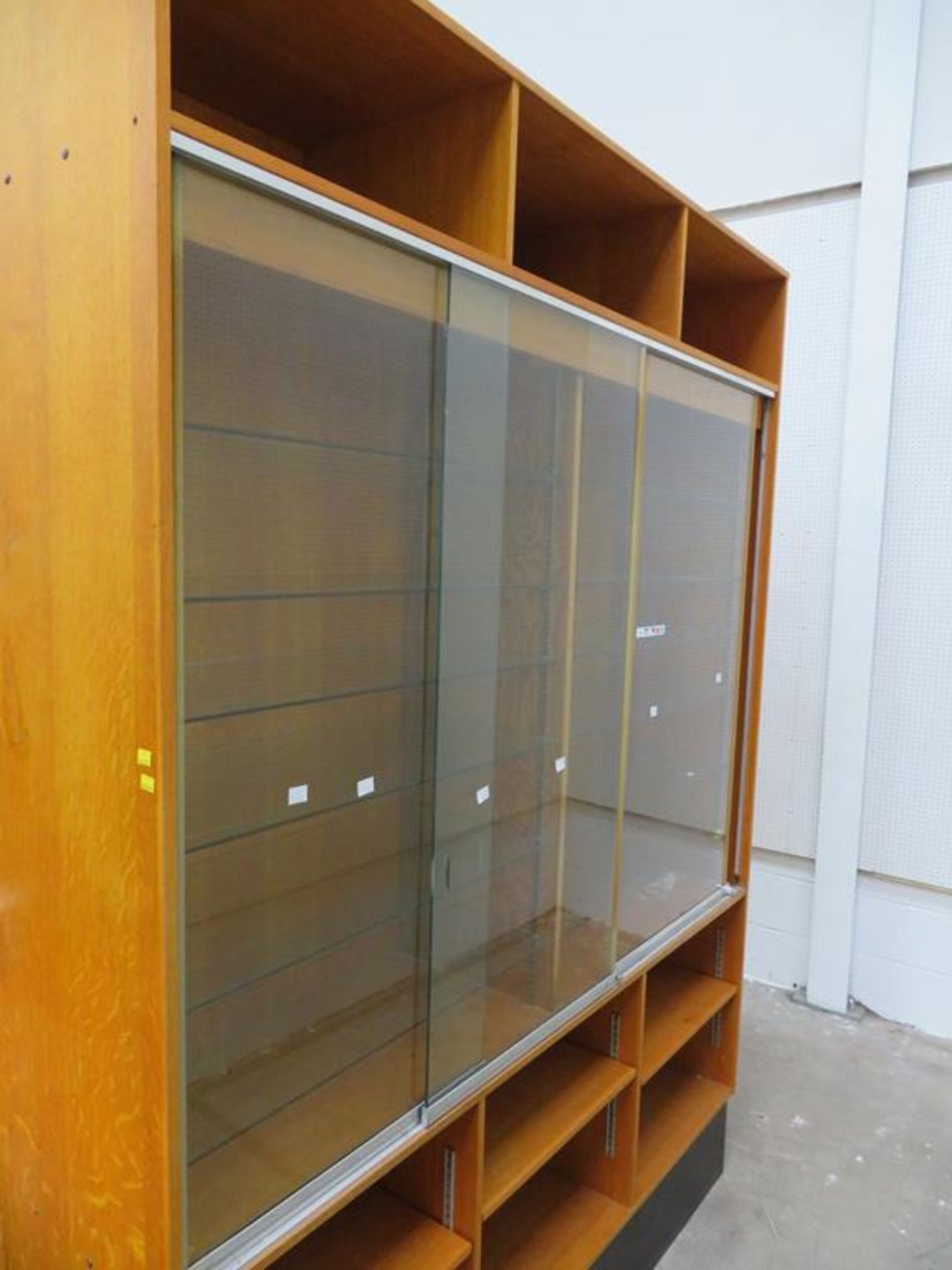 A Very Large Display Cabinet - Image 5 of 5