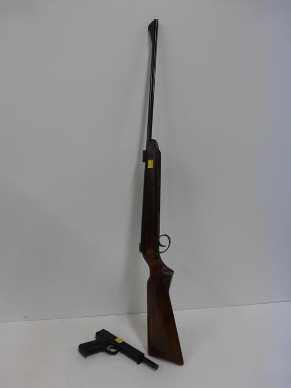 This is a Timed Online Auction on Bidspotter.co.uk, Click here to bid. BSA Meteor .22 Air Rifle in - Image 2 of 18