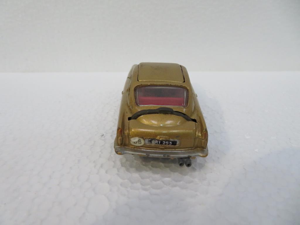 This is a Timed Online Auction on Bidspotter.co.uk, Click here to bid. A Boxed Corgi 261 Special - Image 9 of 14