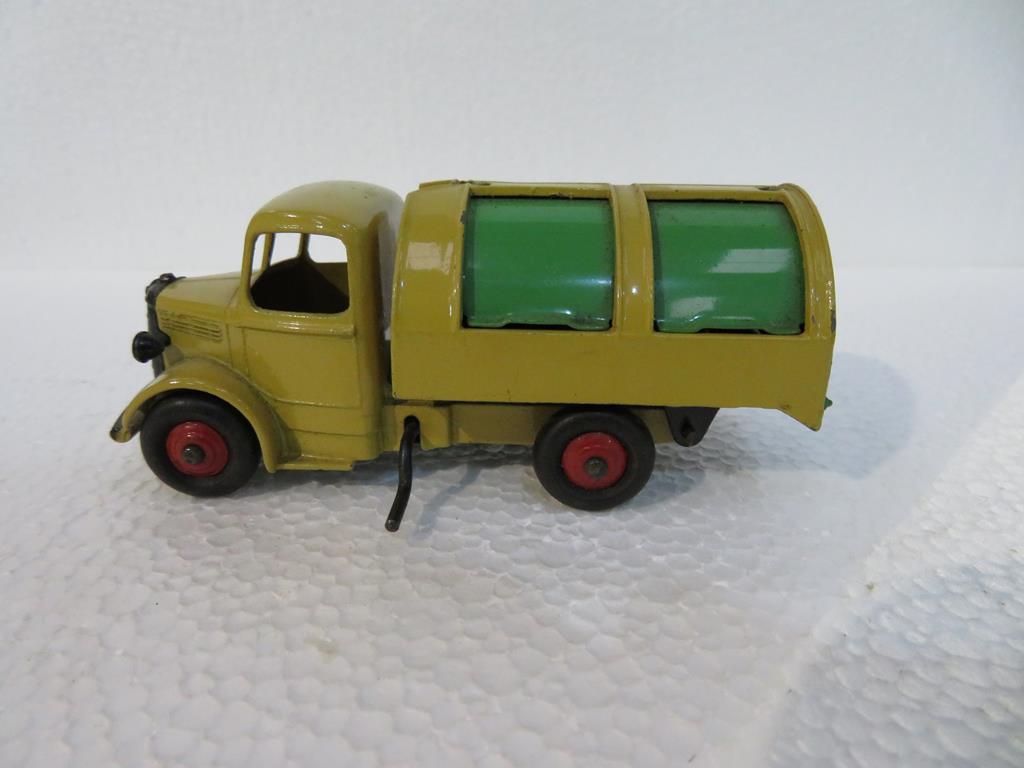 This is a Timed Online Auction on Bidspotter.co.uk, Click here to bid. A Boxed Dinky 252 Refuse - Image 4 of 7