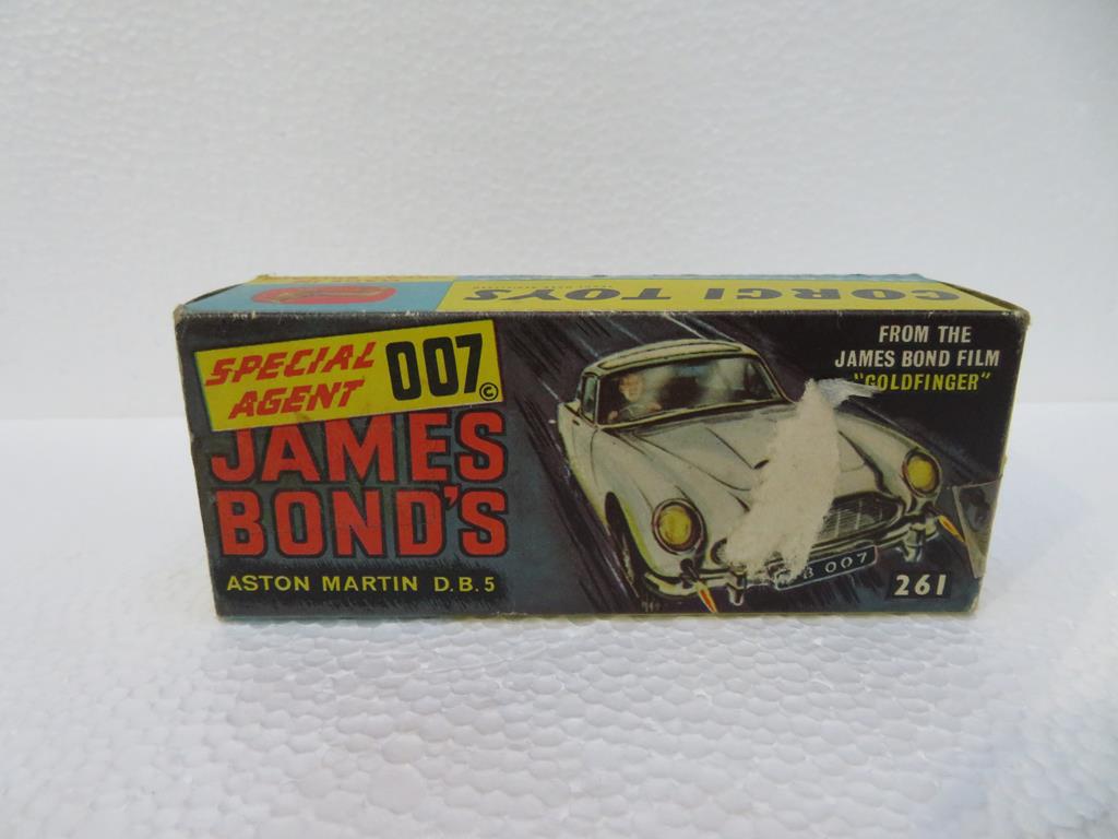 This is a Timed Online Auction on Bidspotter.co.uk, Click here to bid. A Boxed Corgi 261 Special