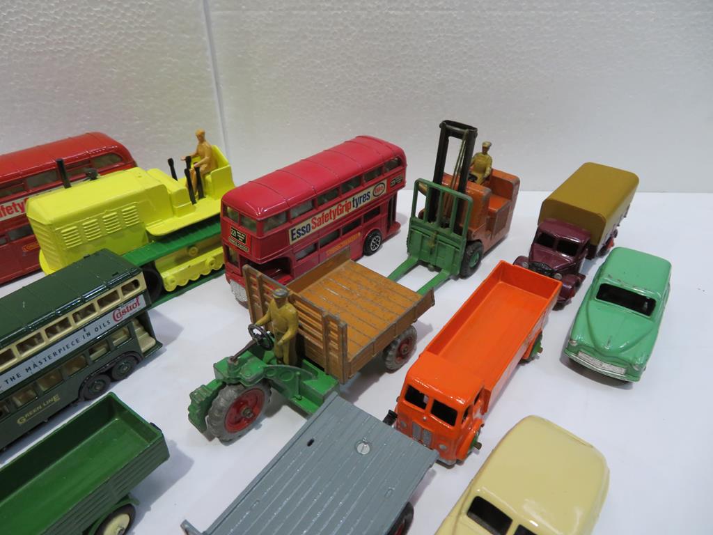 This is a Timed Online Auction on Bidspotter.co.uk, Click here to bid. A Total of 17 Die-Cast - Image 3 of 6