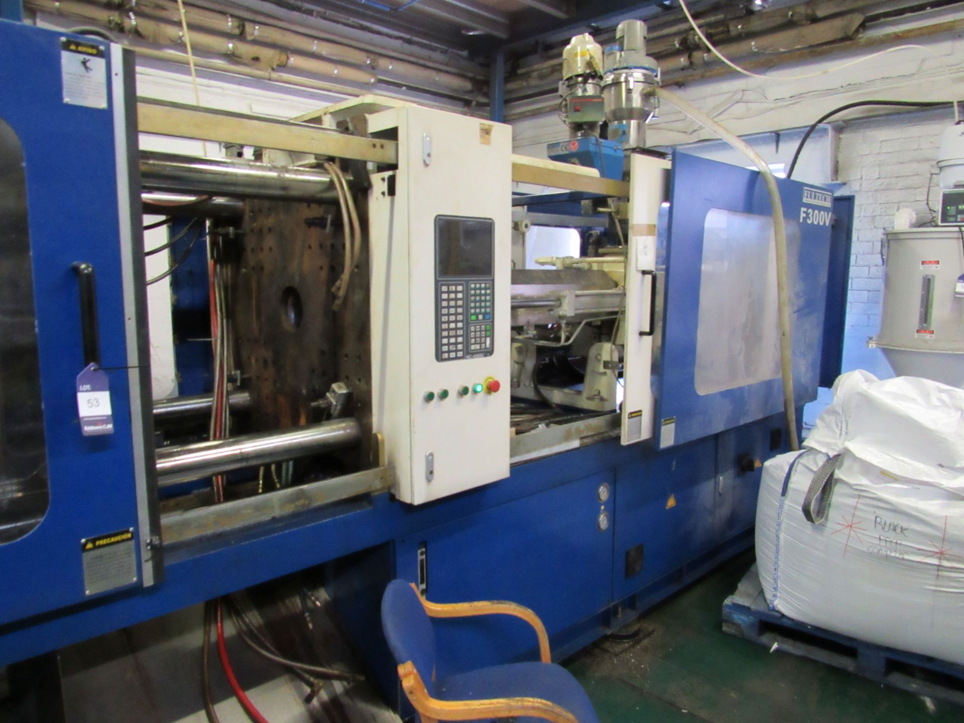 Fultech F300V Injection Moulding Machine, 3000KN, Serial 30B1100, 1280cm Cube, March 2012 with MTA - Image 2 of 9