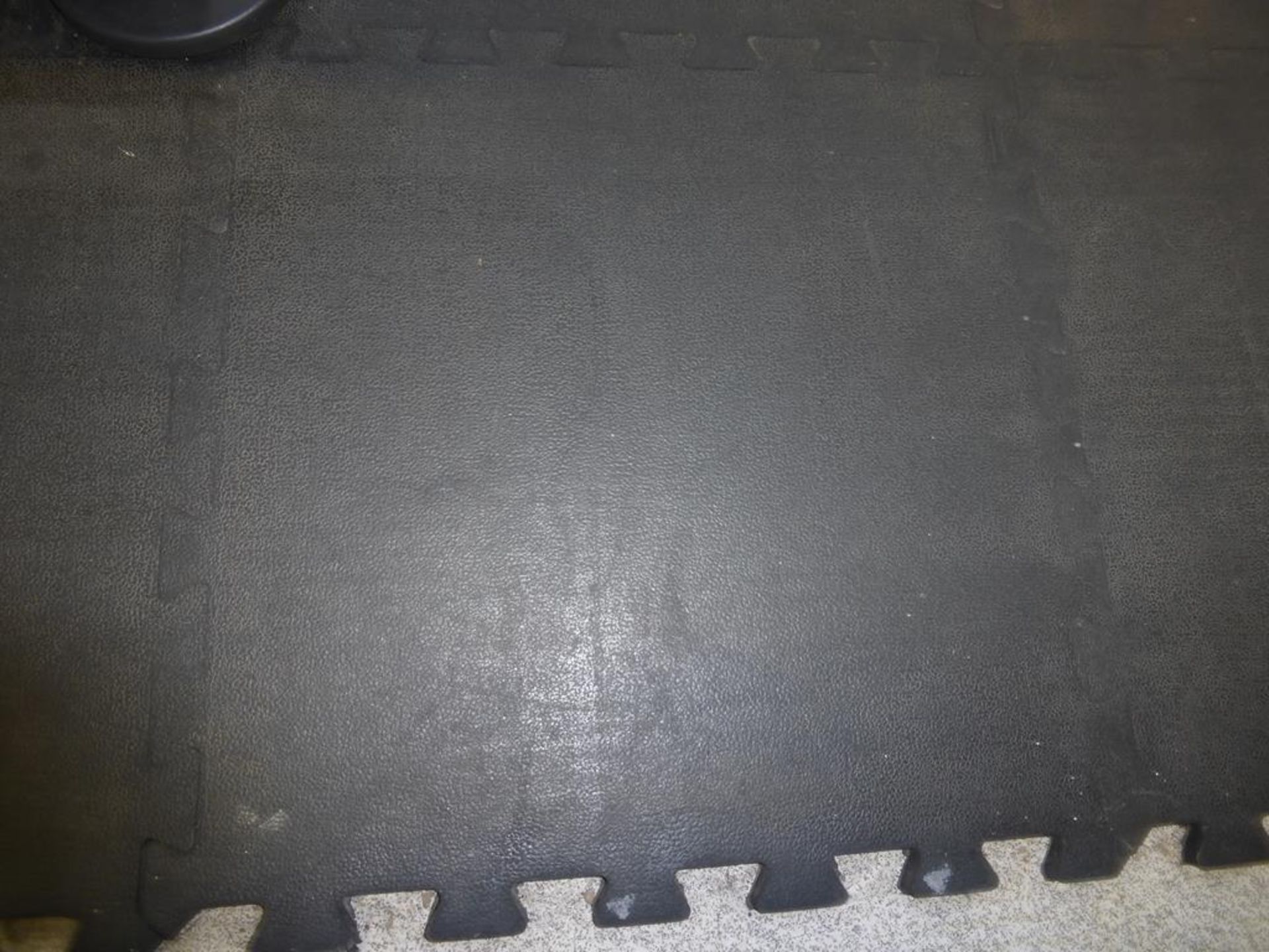 Jigsaw' Rubber Matting - Image 2 of 2