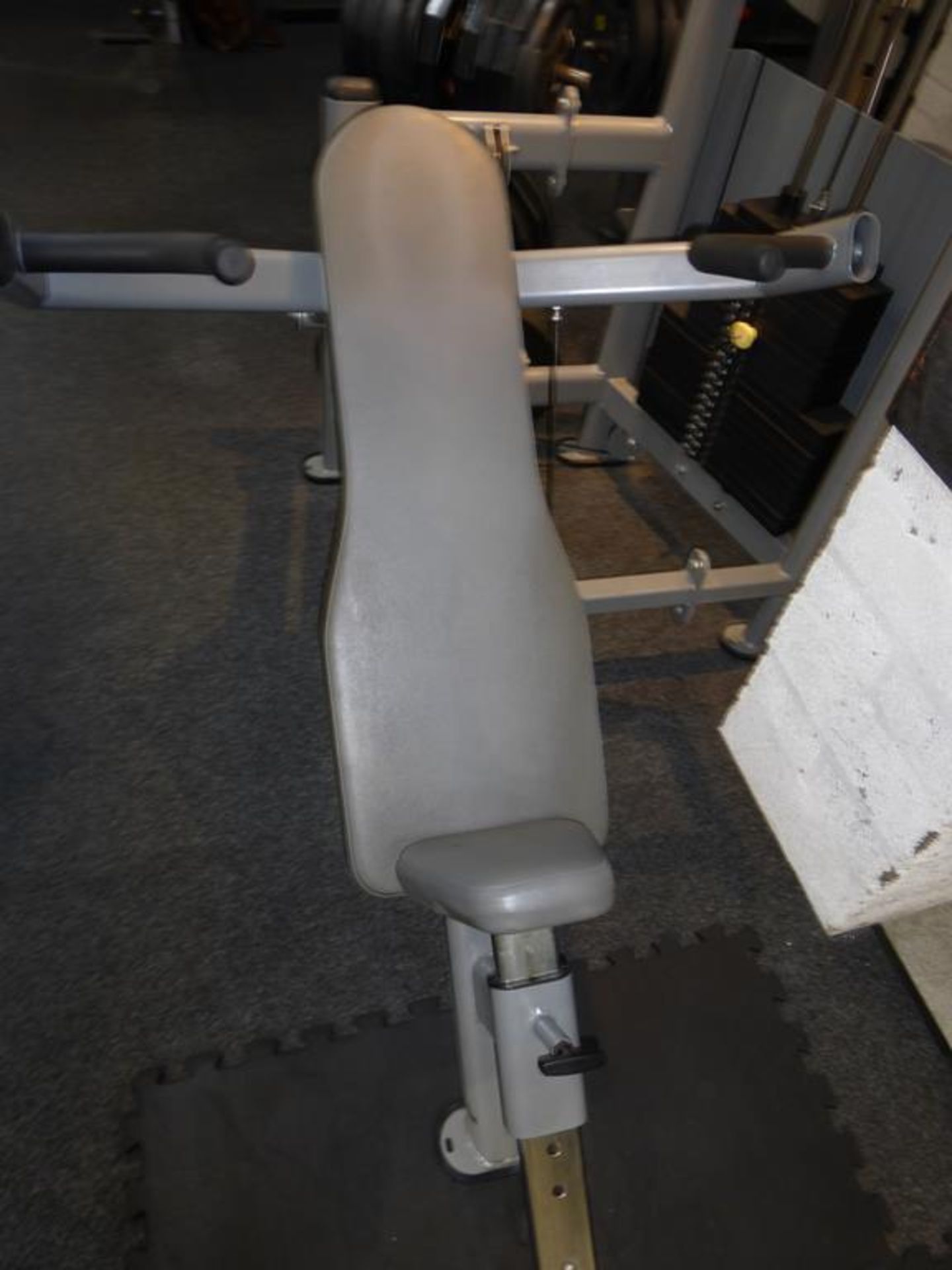 Exigo Incline Shoulder Press - Image 4 of 4