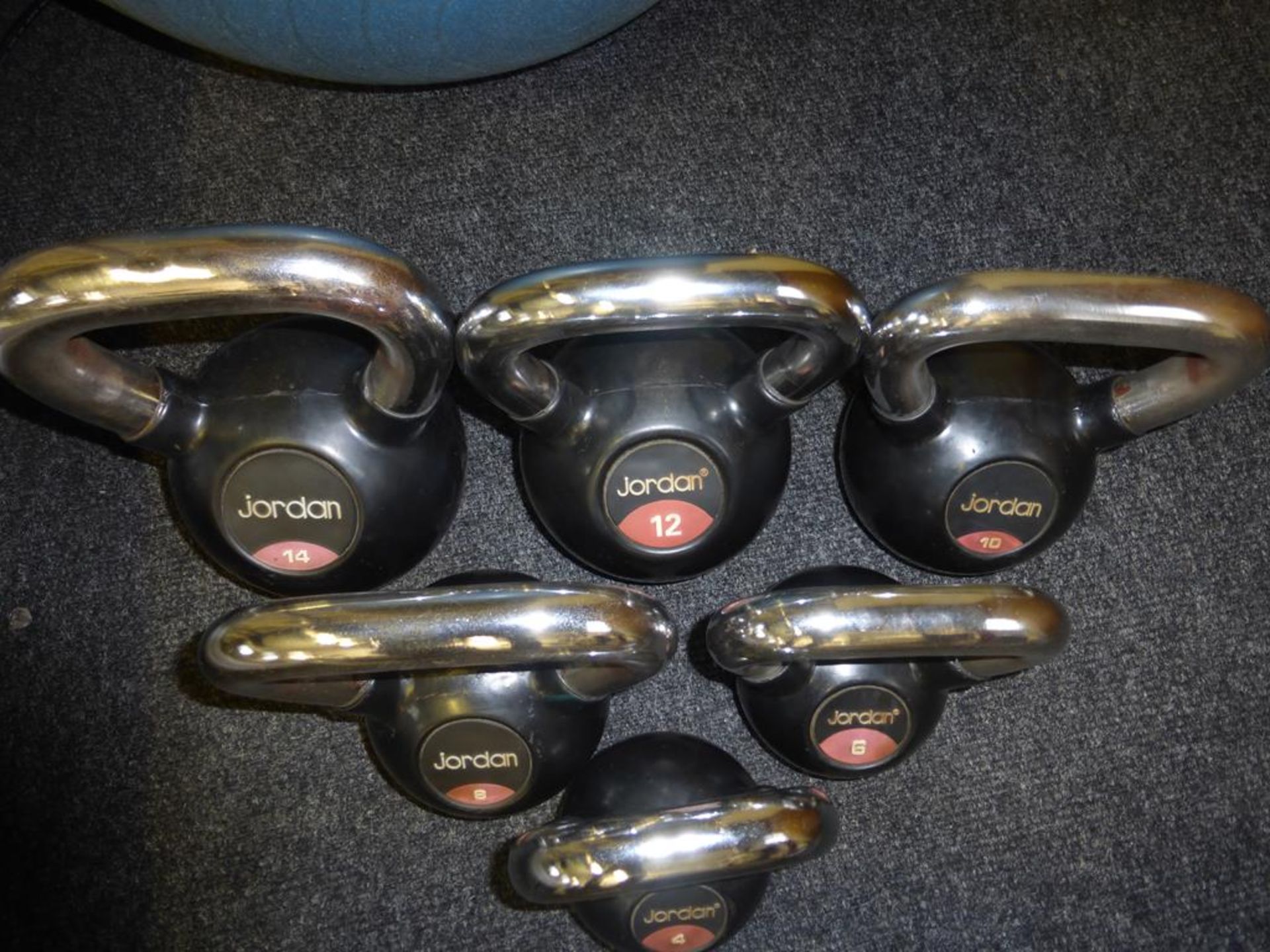 Set of Jordan Kettlebells - Image 2 of 2