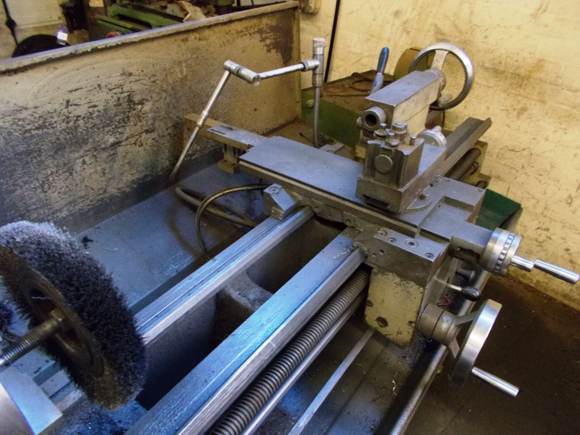 Harrison M300 centre lathe (Machine number: 313619) with quick release tool post, with Goodwin - Image 4 of 5