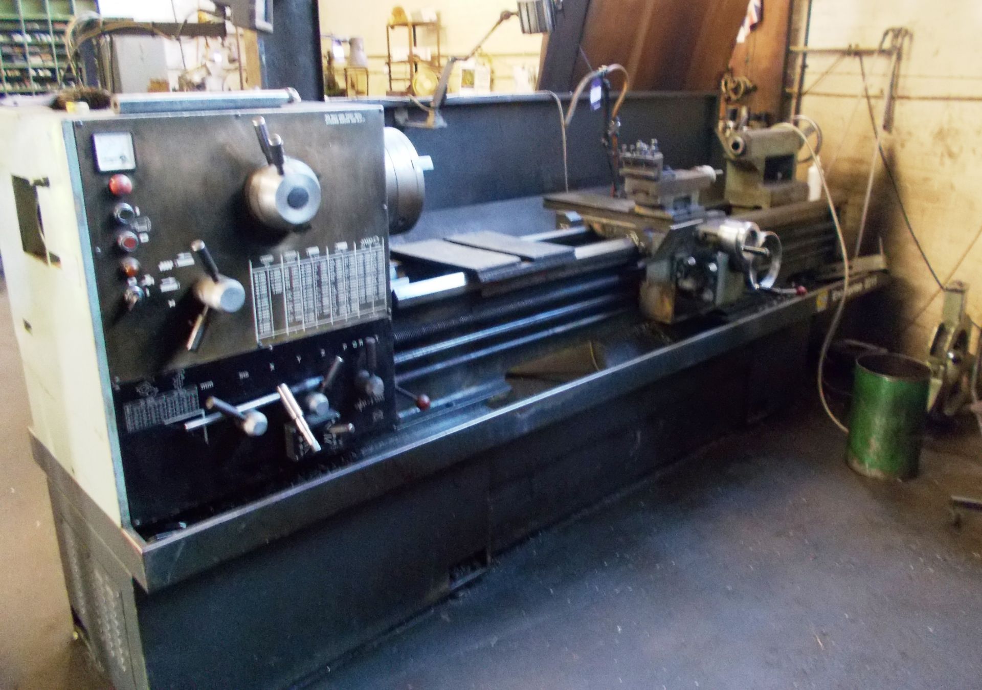 Enterpirse 2215 EP2215 centre lathe (Serial Number: 8520EP739, Year: 1995) with quick release tool