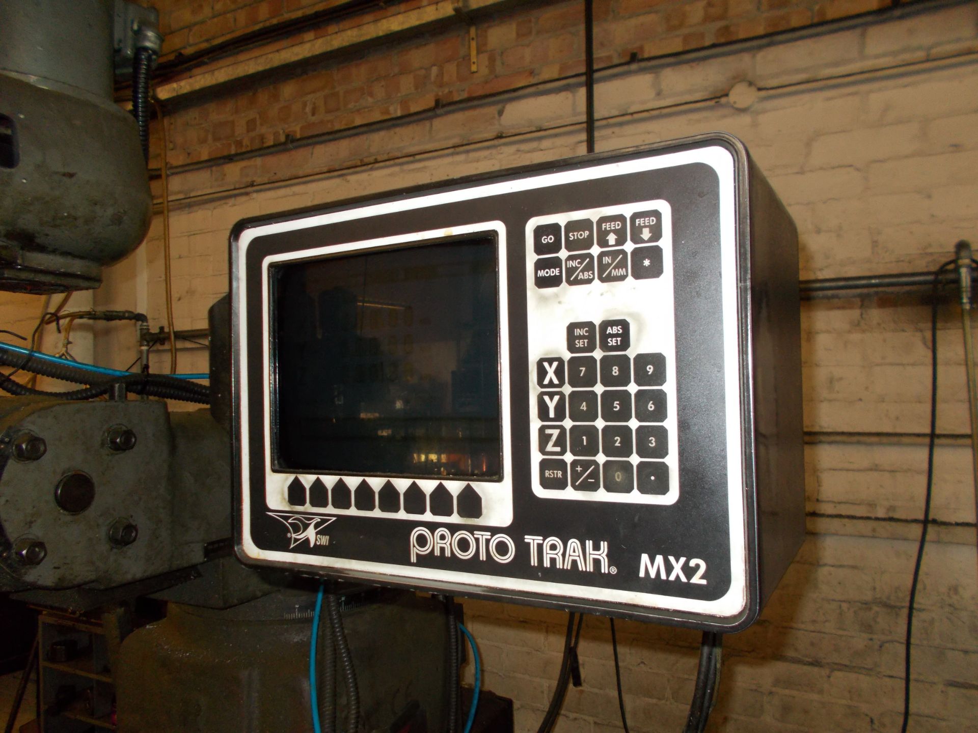 XYZ KRV3000 turret mill (Serial Number: 7348) with ProtoTrak MX2 3 axis DRO - Image 4 of 6