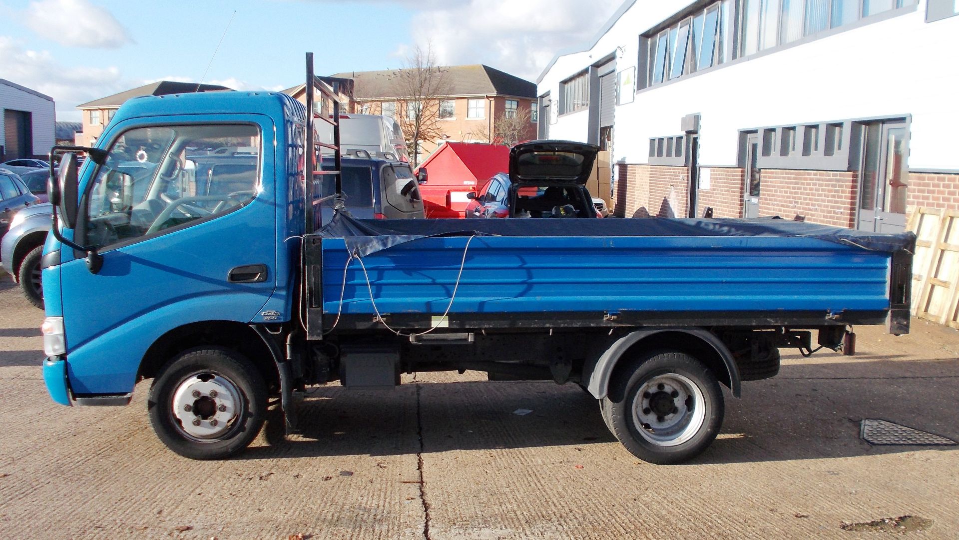 Toyota Dyna D4D 350 twin rear wheeled Drop Side Lo - Image 2 of 13