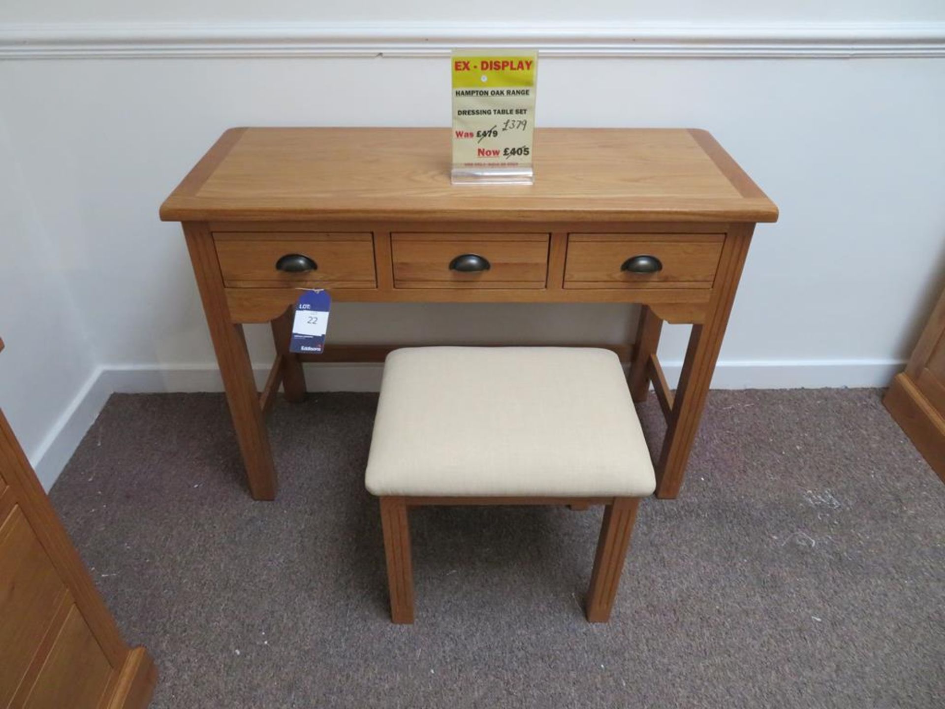 Hampton Oak Range Dressing Table Set