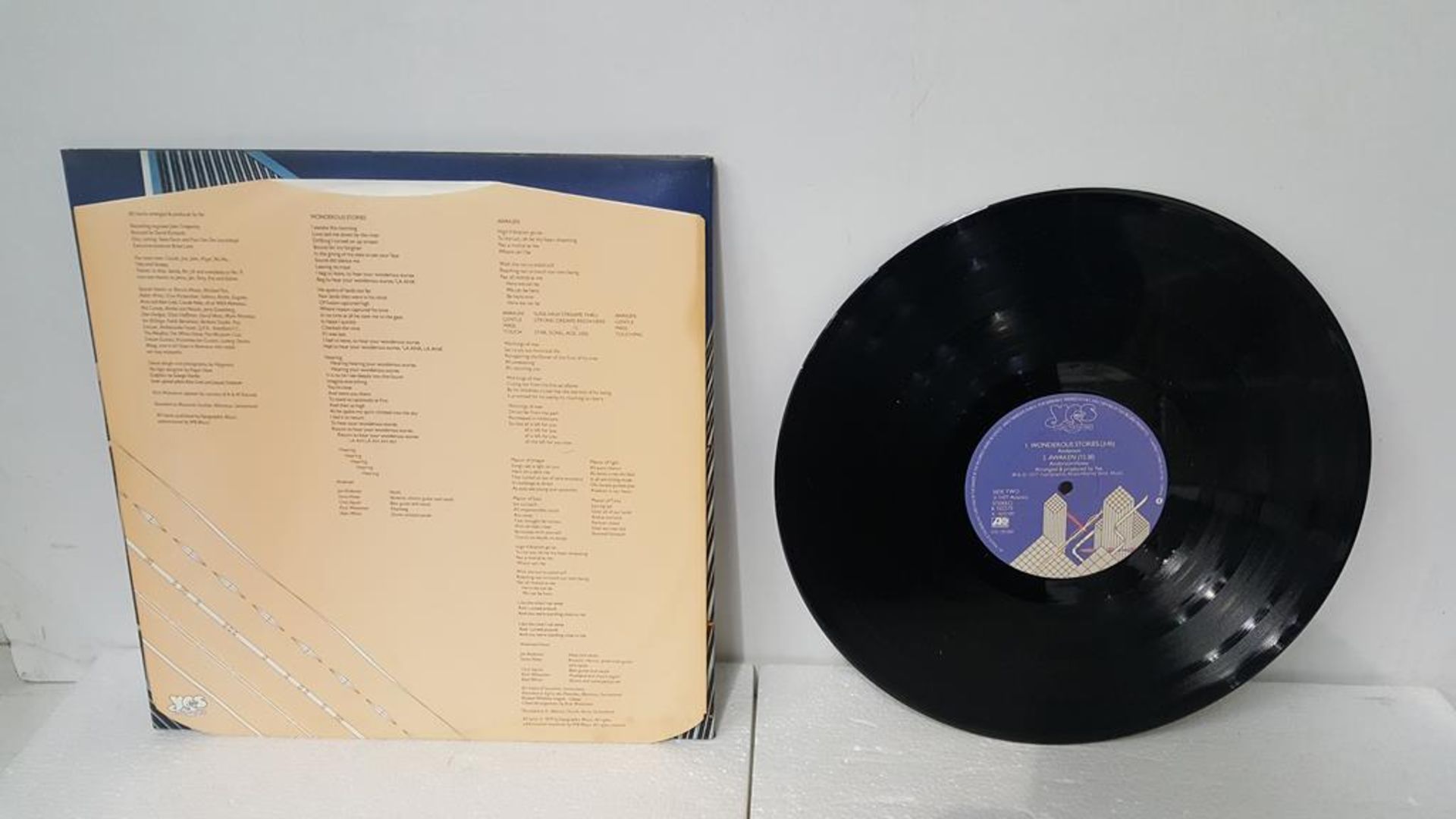 Yes 'Going For the One' LP - Image 6 of 7