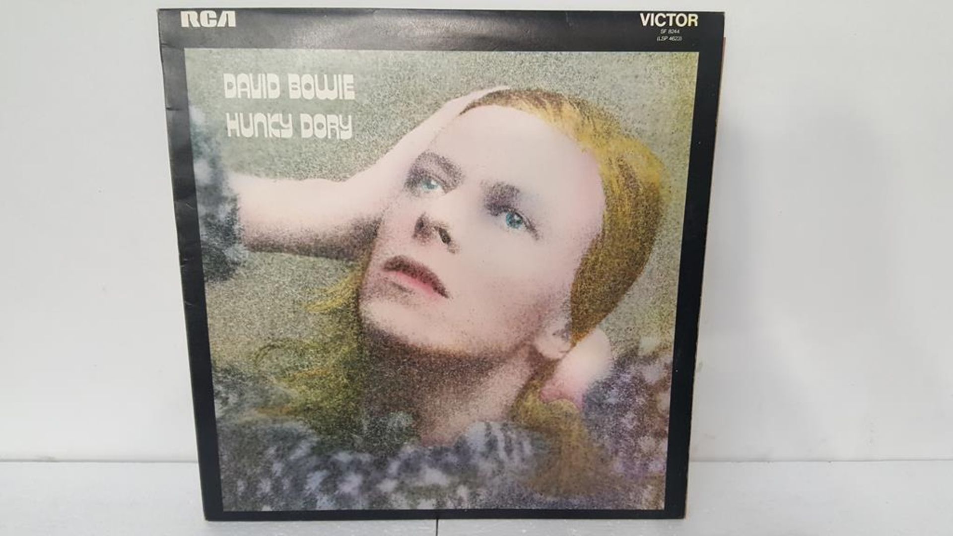 David Bowie 'Hunky Dory', 'Stage' and 'Live- at the Tower Philadephia' LPs - Image 2 of 9